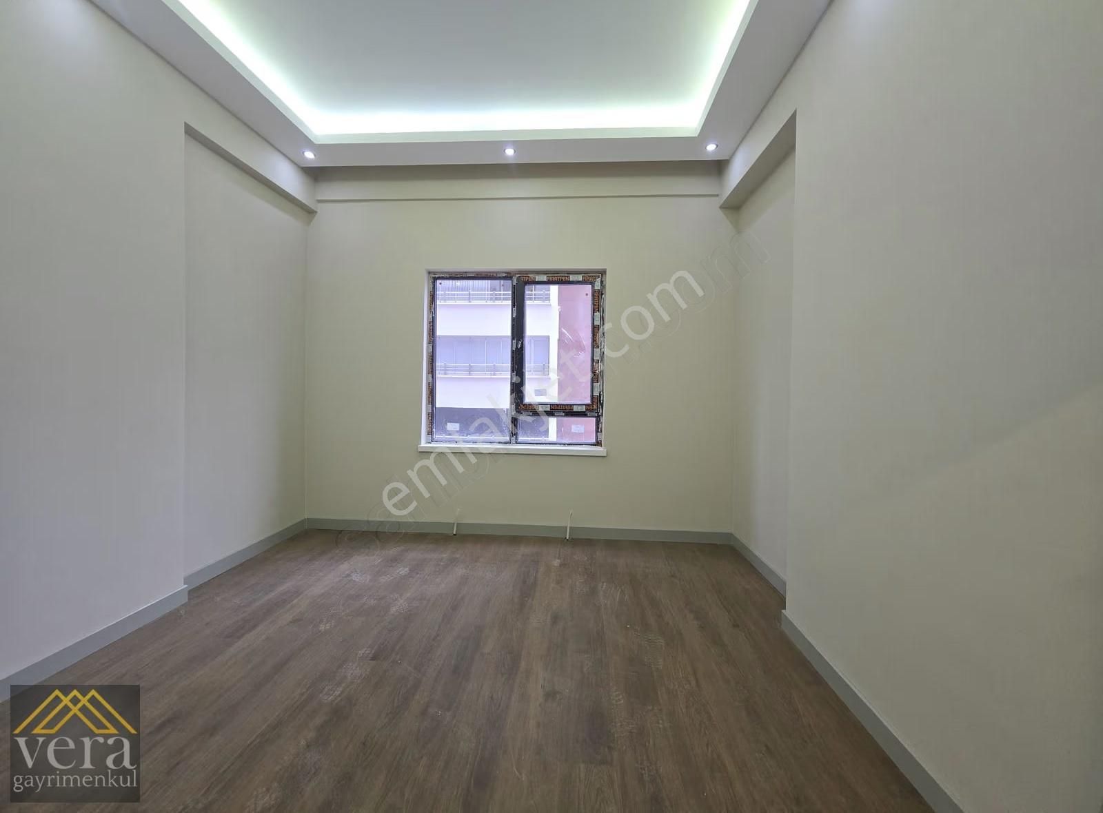 Modern İç Tasarım Cadde Üstü Full Yapılı Katta 3+1 Daireler... - Görsel 2