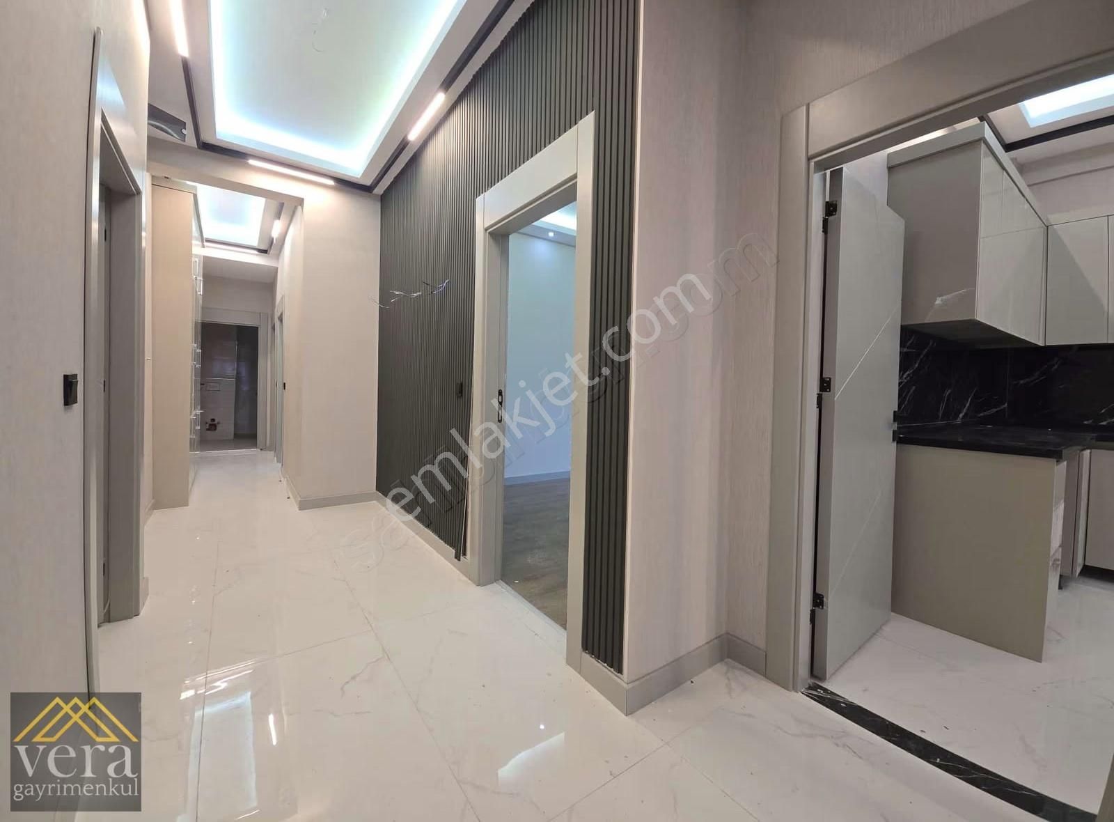 Modern İç Tasarım Cadde Üstü Full Yapılı Katta 3+1 Daireler... - Görsel 7