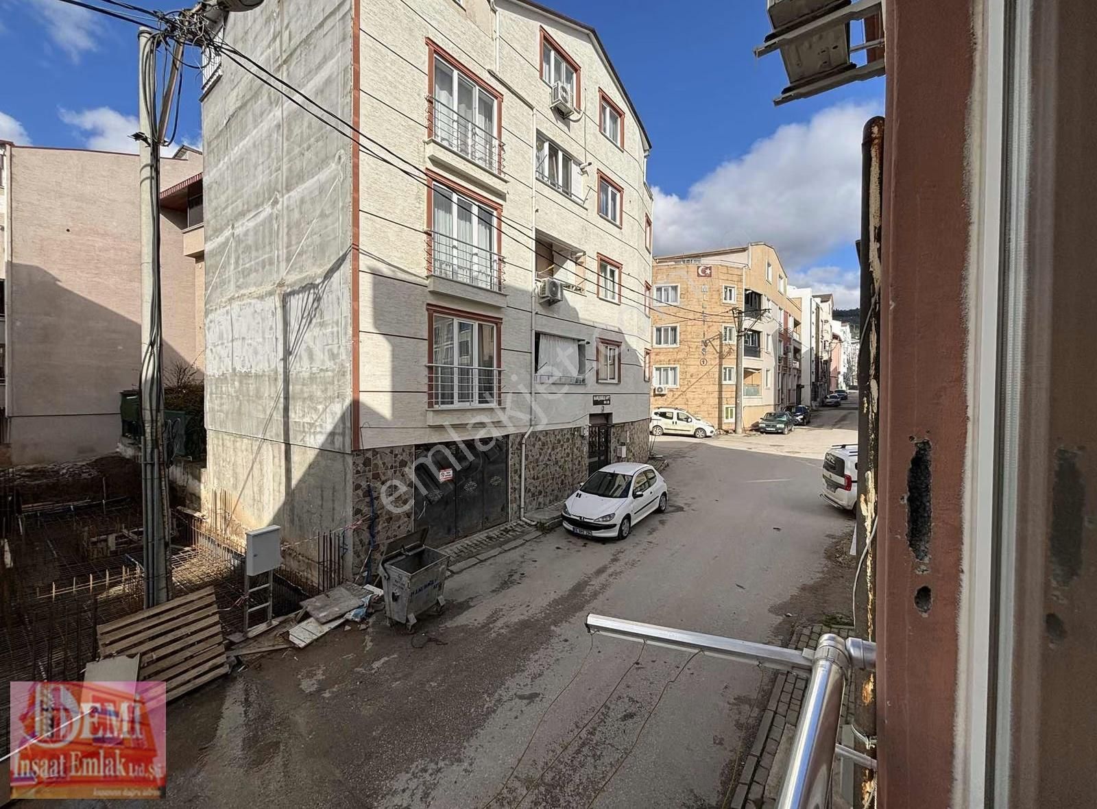 Sakarya Mahallesinde Kapalı Otoparklı & İskanlı Masrafsız 2+1 - Görsel 10
