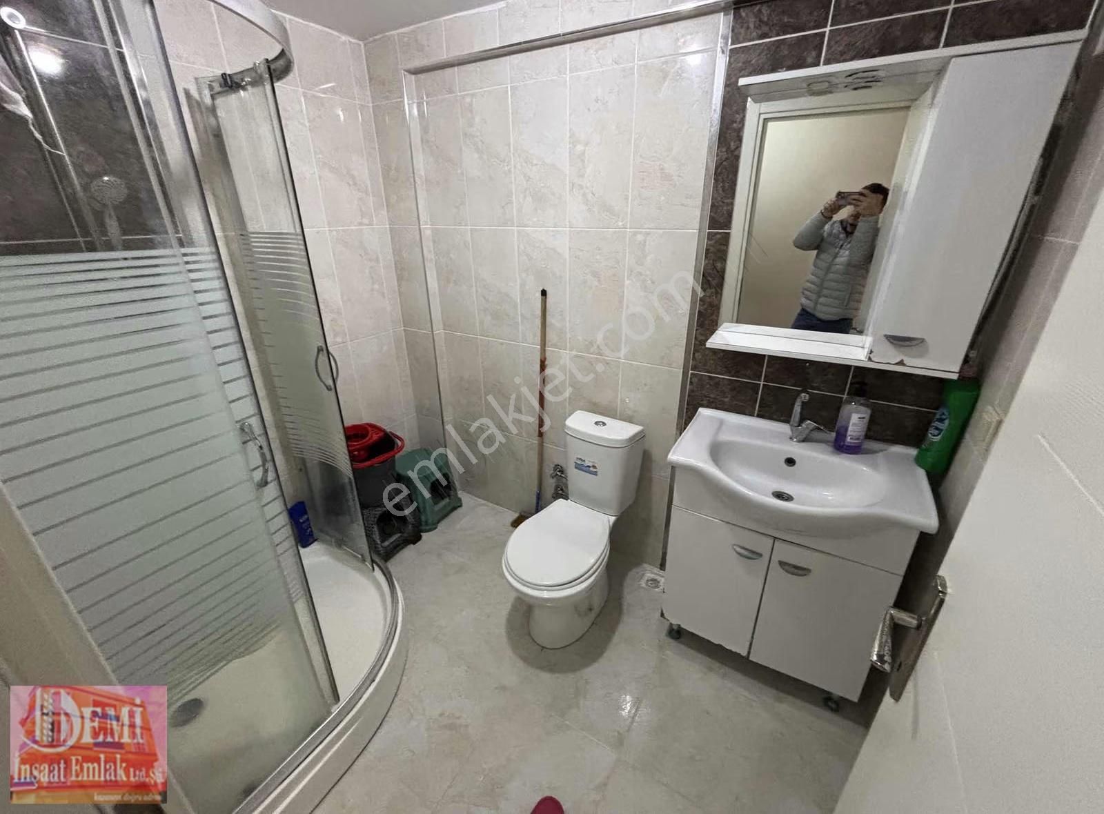 Sakarya Mahallesinde Kapalı Otoparklı & İskanlı Masrafsız 2+1 - Görsel 18