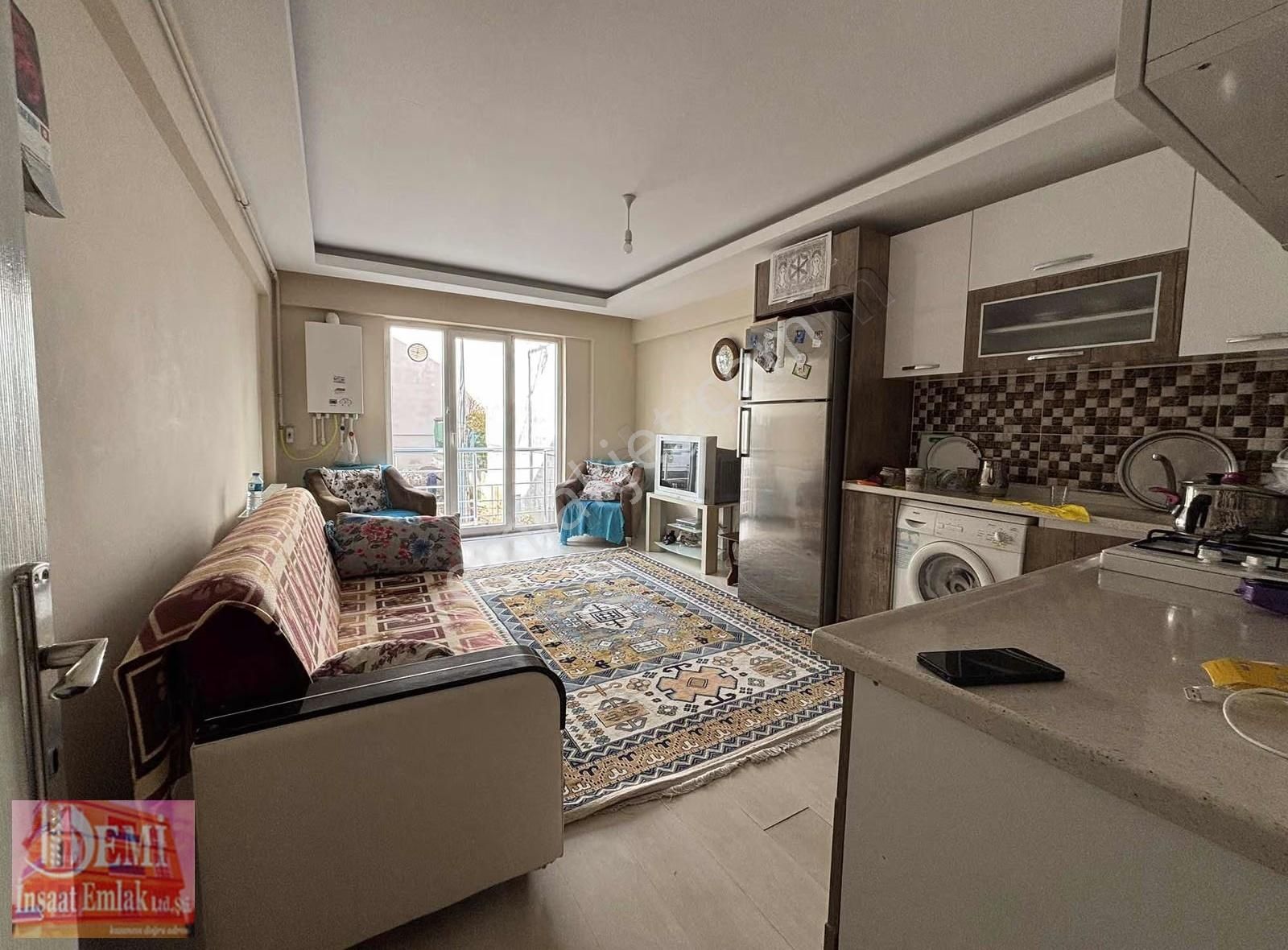 Sakarya Mahallesinde Kapalı Otoparklı & İskanlı Masrafsız 2+1 - Görsel 26