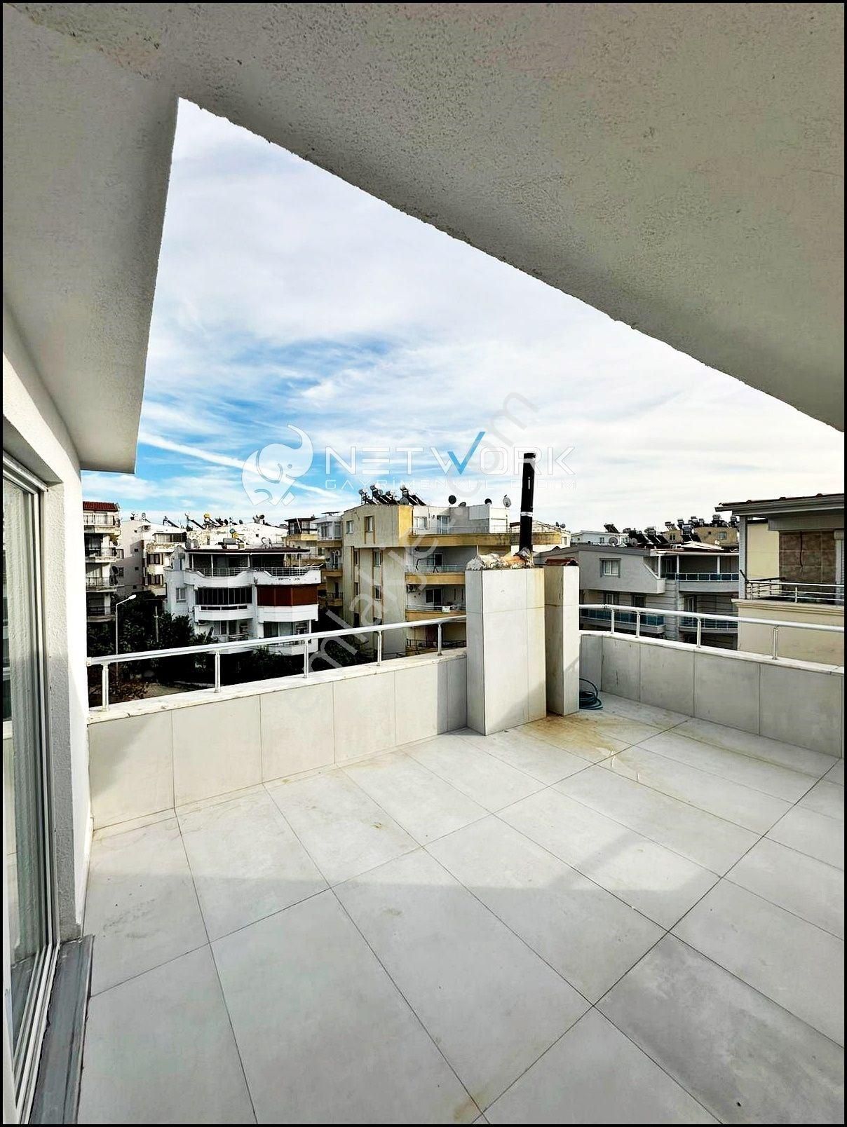 Altınkum’da Kaçırılmayacak Fırsat Deniz Manzaralı, Sıfır Eşyalı 4+1 Daire - Görsel 25