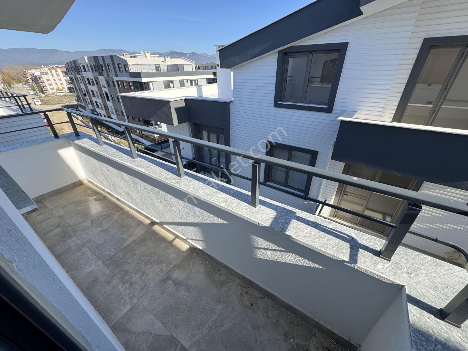 🔴 Güç Gayrimenkul'den Akçay'da Manzaralı Geniş Teraslı Sıfır Lüx 3+1 Dublex - Görsel 13