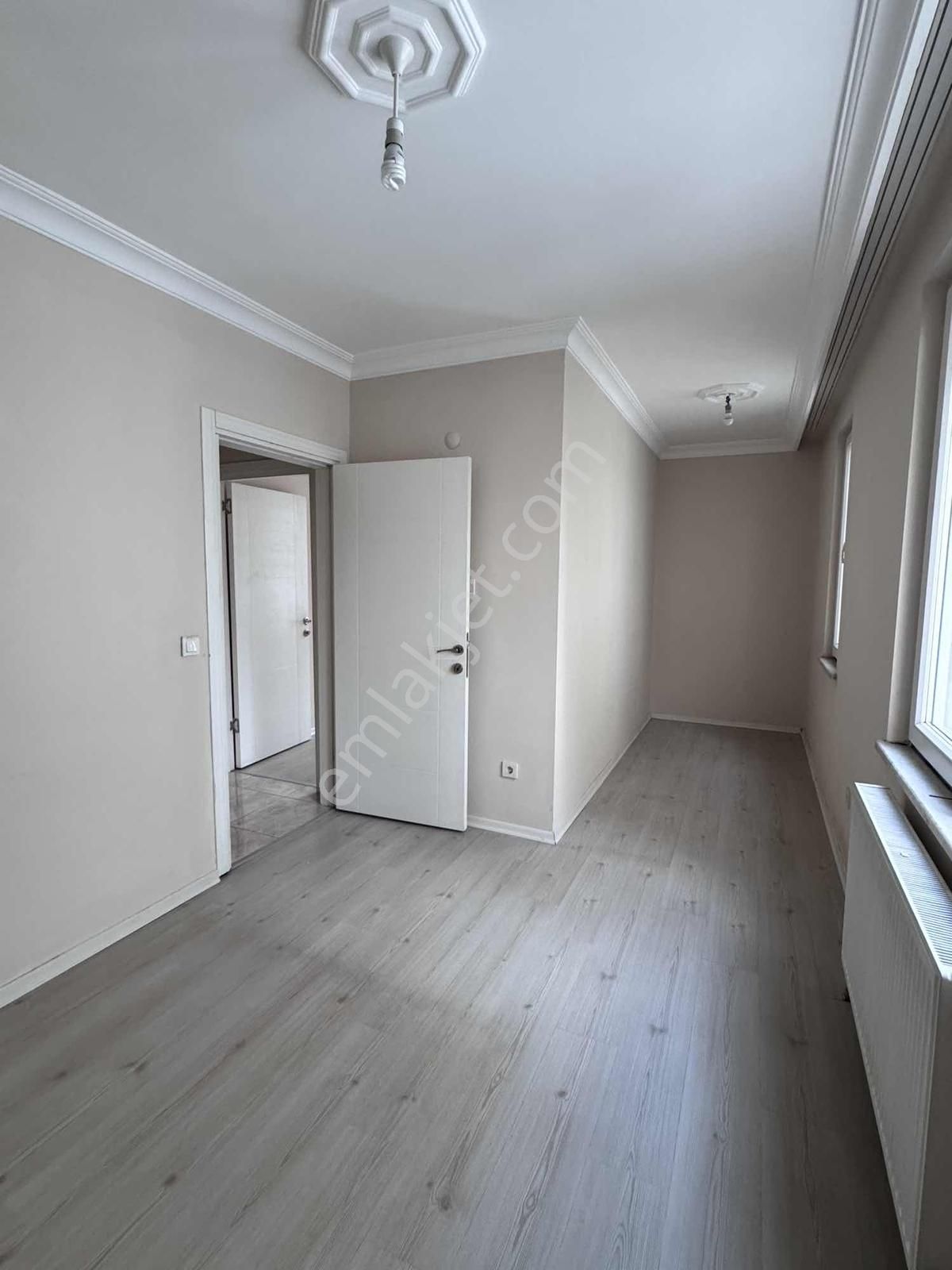 Çekmeköy Cumhuriyet Mh Kiralık 2+1 Arakat Daire - Görsel 19