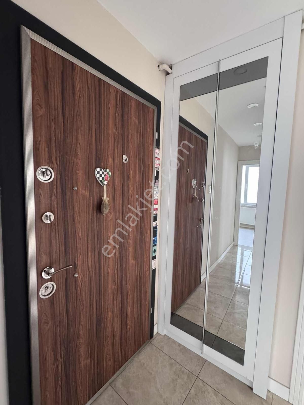 Çekmeköy Cumhuriyet Mh Kiralık 2+1 Arakat Daire - Görsel 24