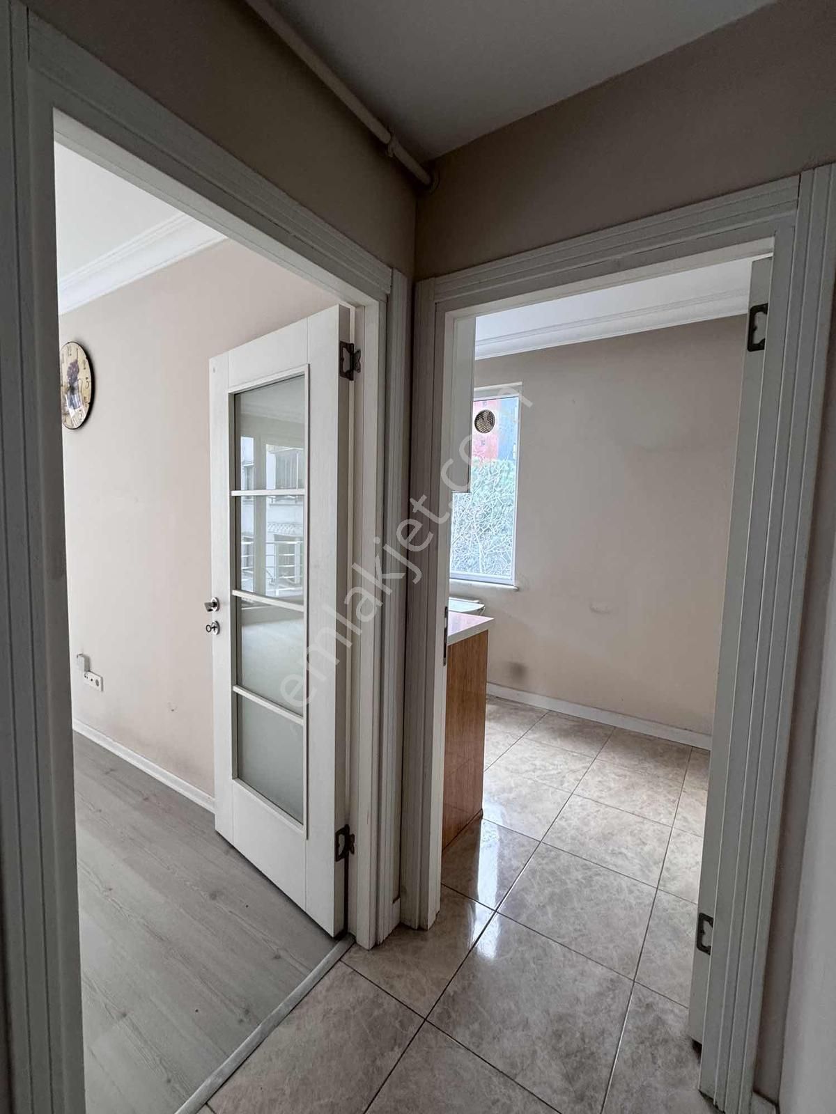 Çekmeköy Cumhuriyet Mh Kiralık 2+1 Arakat Daire - Görsel 2