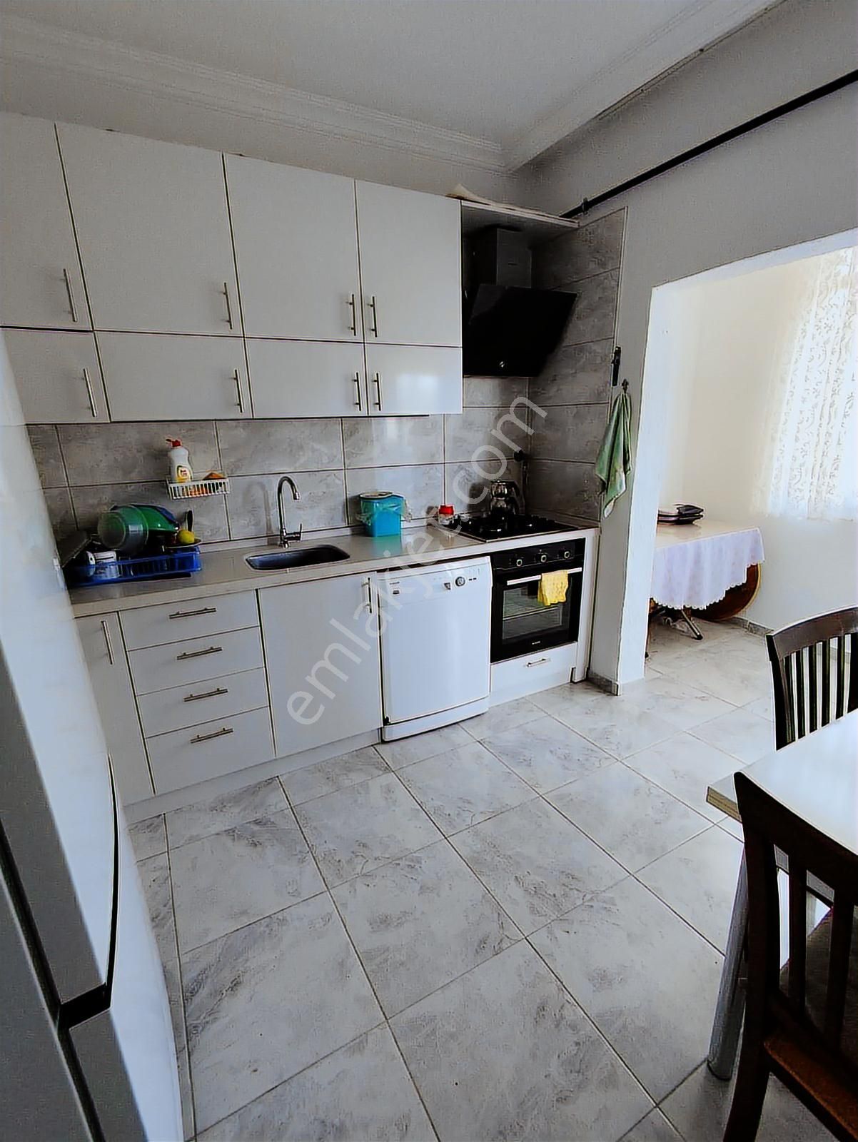 Silivride Cumhuriye Mah. Satılık 8+3 Tripleks Villa - Görsel 14