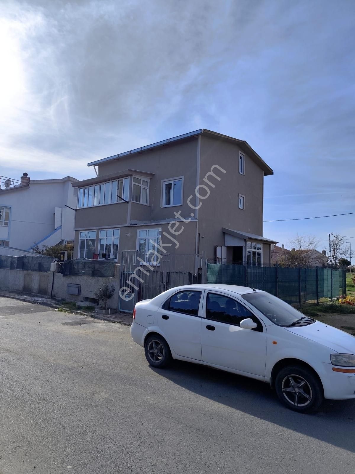 Silivride Cumhuriye Mah. Satılık 8+3 Tripleks Villa - Görsel 32