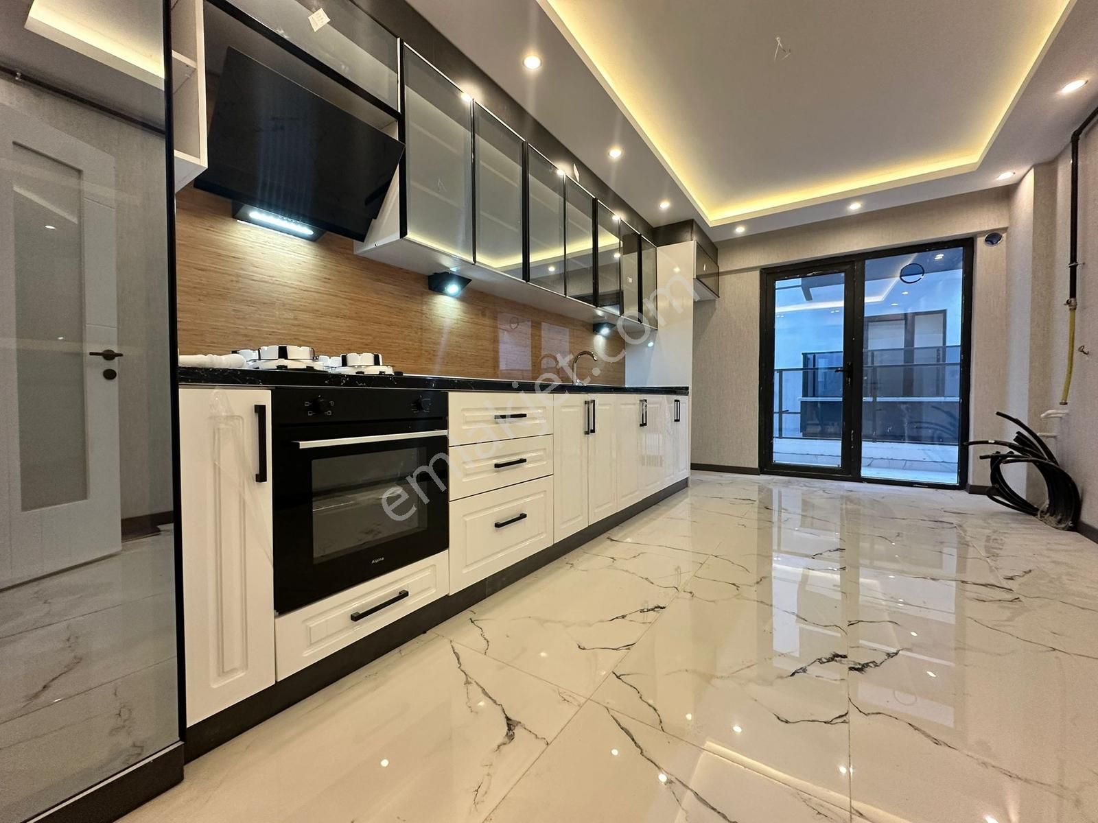 Keçiören Karakaya'da Katta Masrafsız Sıfır Lüks Yapılı 4+1 Daire