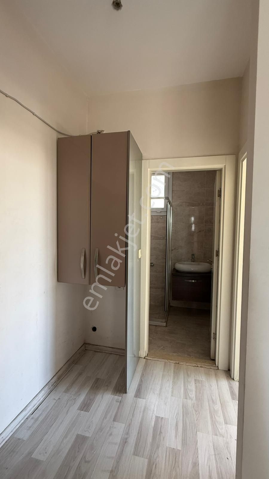Üniversite Cadddesinde Kiralık Eşyalı 1+1 Daire - Görsel 12