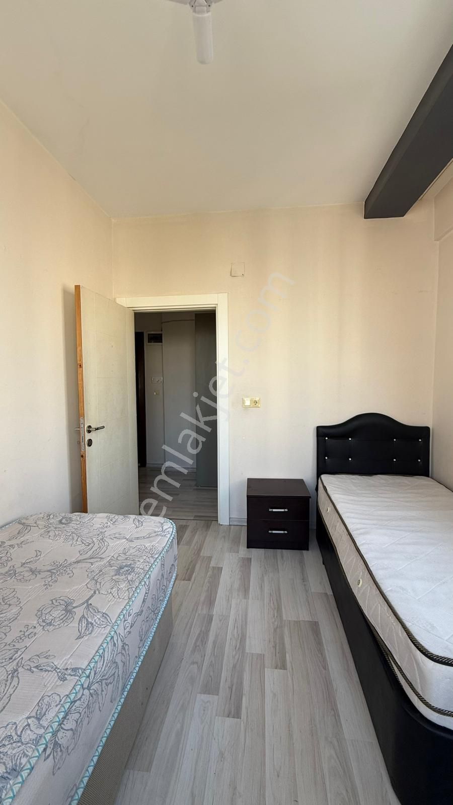 Üniversite Cadddesinde Kiralık Eşyalı 1+1 Daire - Görsel 8