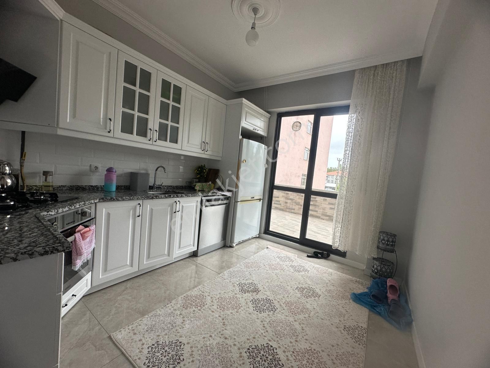 Sakarya Karasu'da Geniş Teras Kullanımlı Modern Tasarım 3+1 Daire - Görsel 10