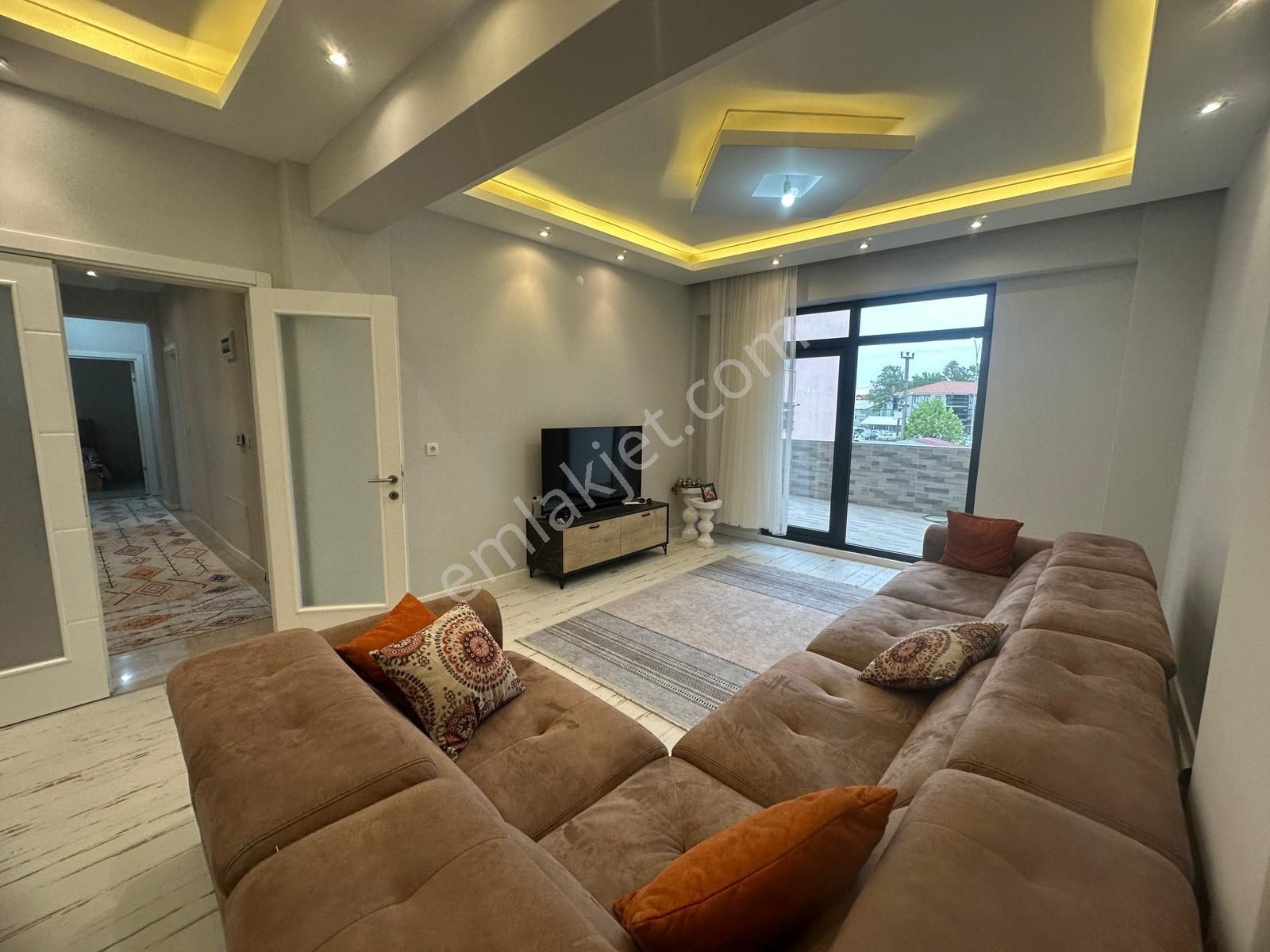 Sakarya Karasu'da Geniş Teras Kullanımlı Modern Tasarım 3+1 Daire - Görsel 6