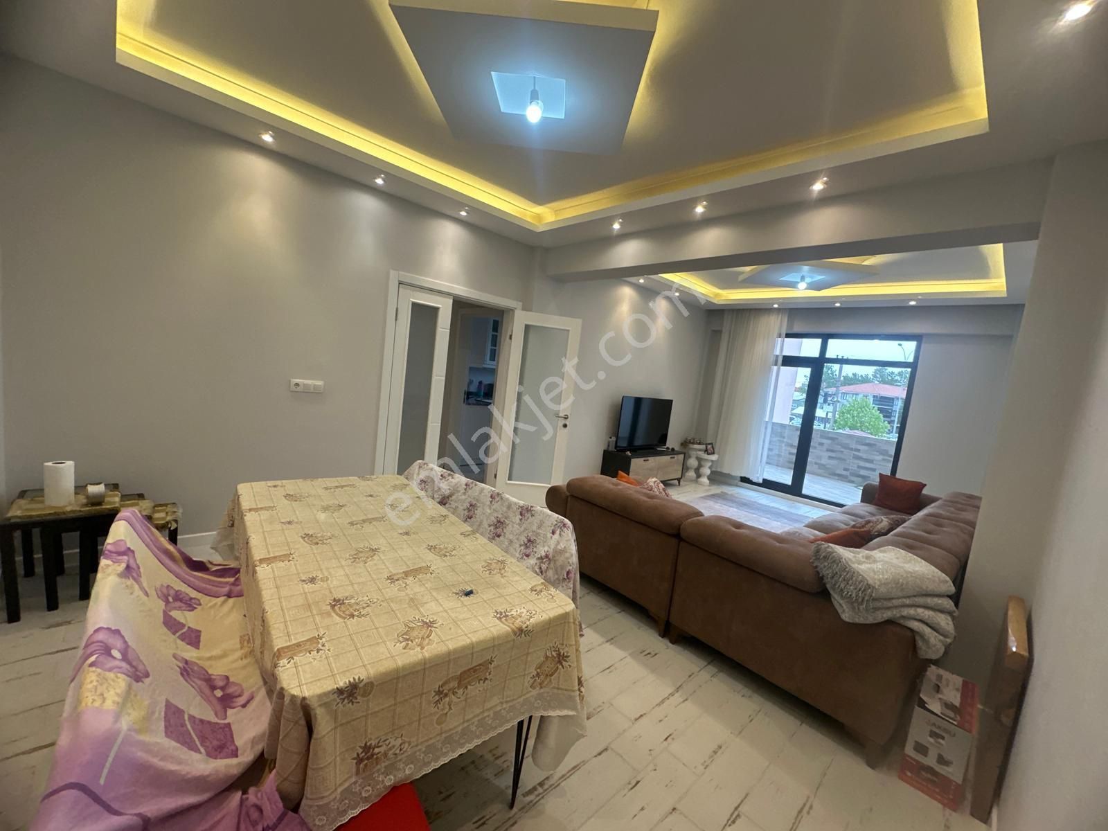 Sakarya Karasu'da Geniş Teras Kullanımlı Modern Tasarım 3+1 Daire - Görsel 8