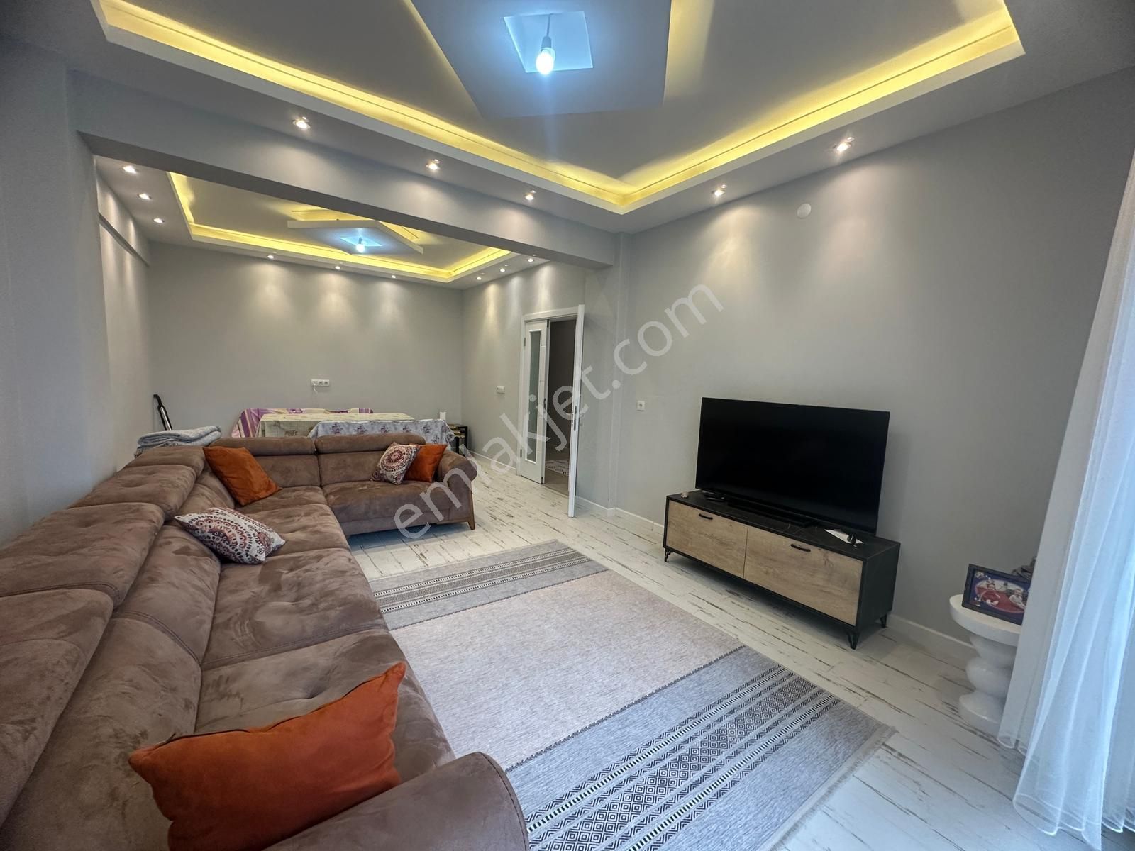 Sakarya Karasu'da Geniş Teras Kullanımlı Modern Tasarım 3+1 Daire - Görsel 9