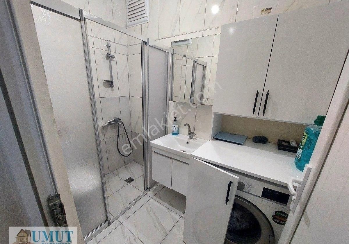 Sultan Gazi Cebeci Mahalesınde Haseki Hastahanesine Yakin Satlık 90m2 2+1 Köşe Başı Daıre - Görsel 3