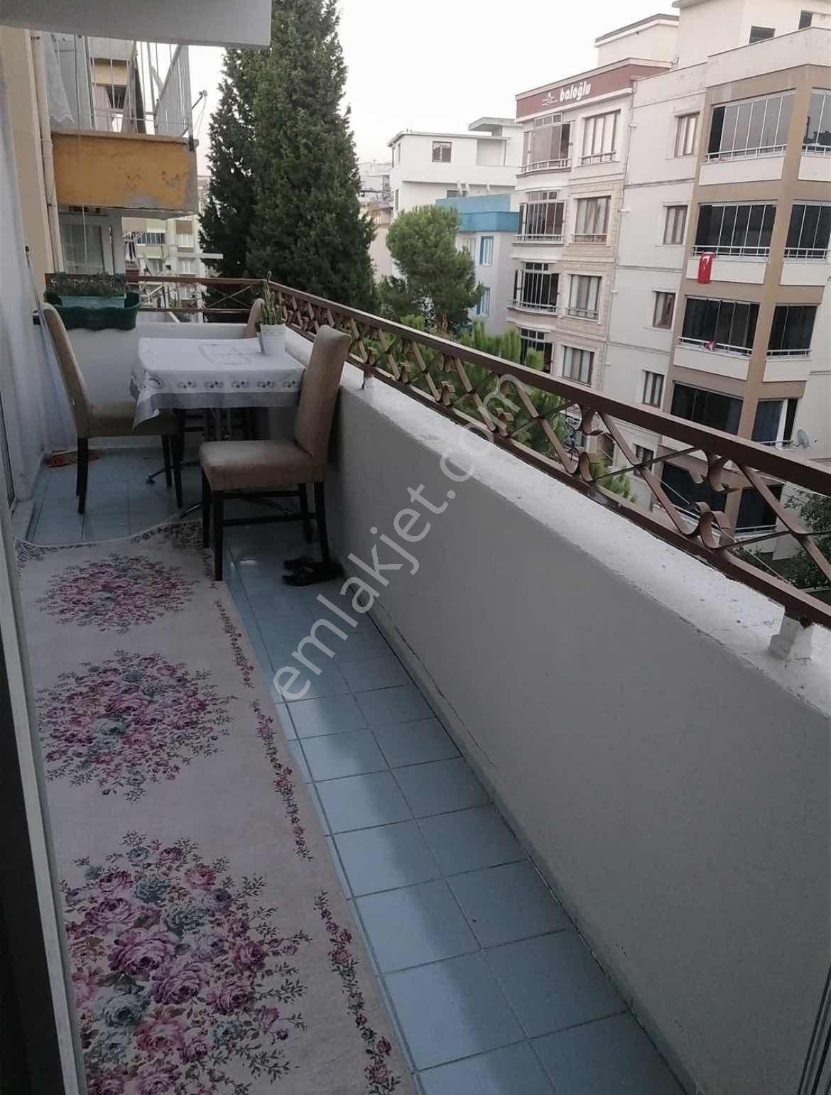 Kazımdirik Mahallesinde Eşyalı Kiralık 3+1 Daire - Görsel 10