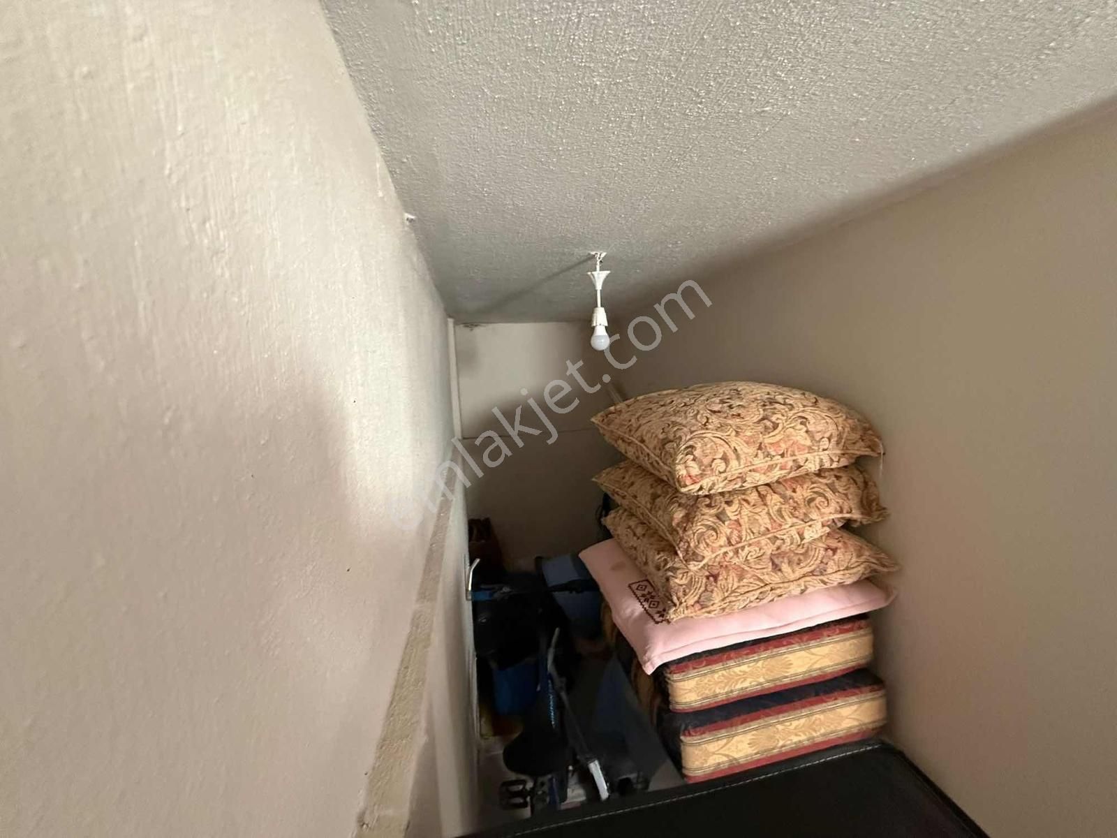 Dikili Salihler'de Satılık Triplex Villa - Görsel 23