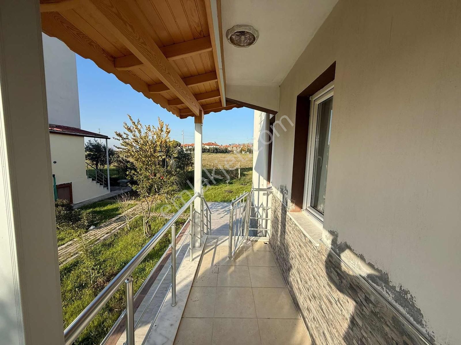 Dikili Salihler'de Satılık Triplex Villa - Görsel 24