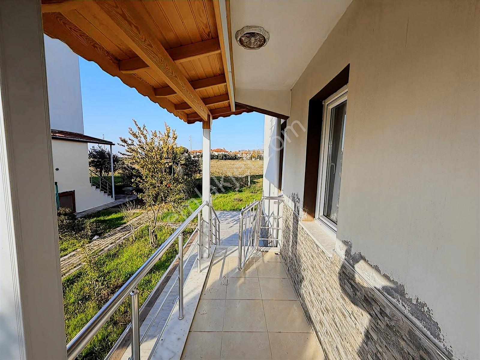 Dikili Salihler'de Satılık Triplex Villa - Görsel 20