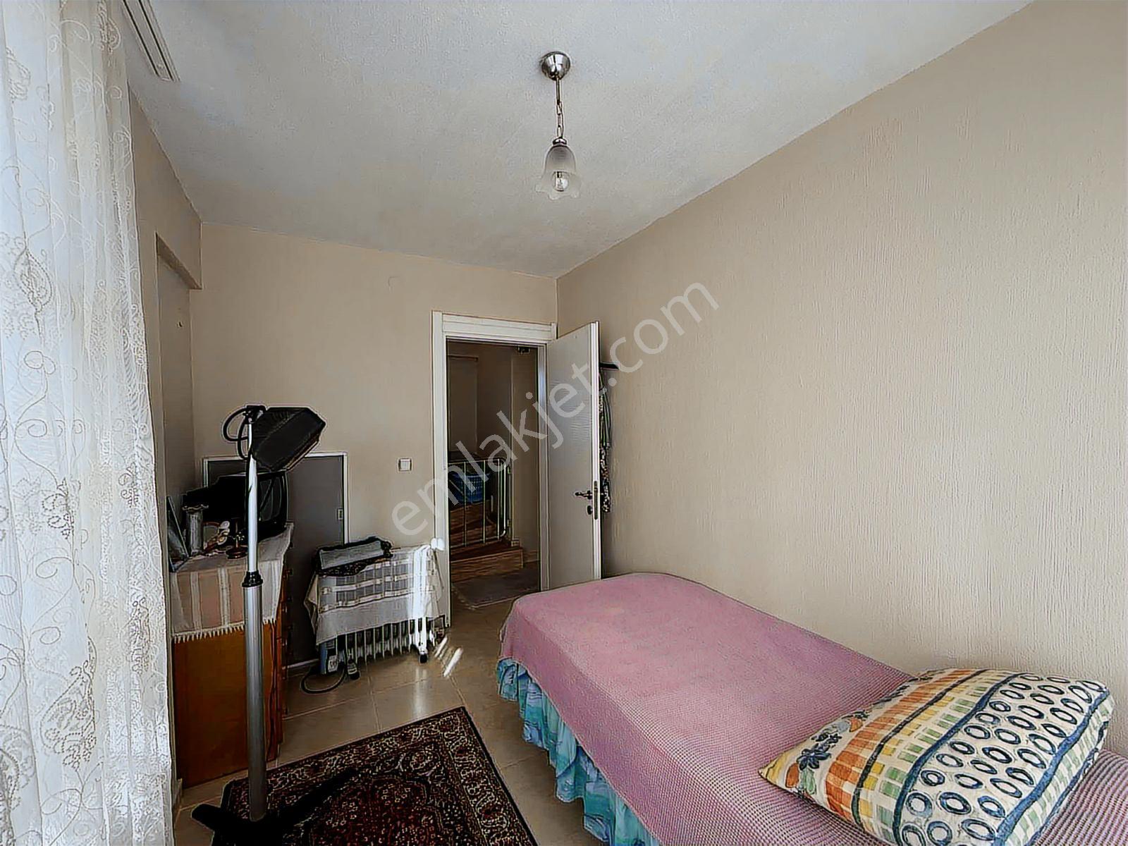Dikili Salihler'de Satılık Triplex Villa - Görsel 2