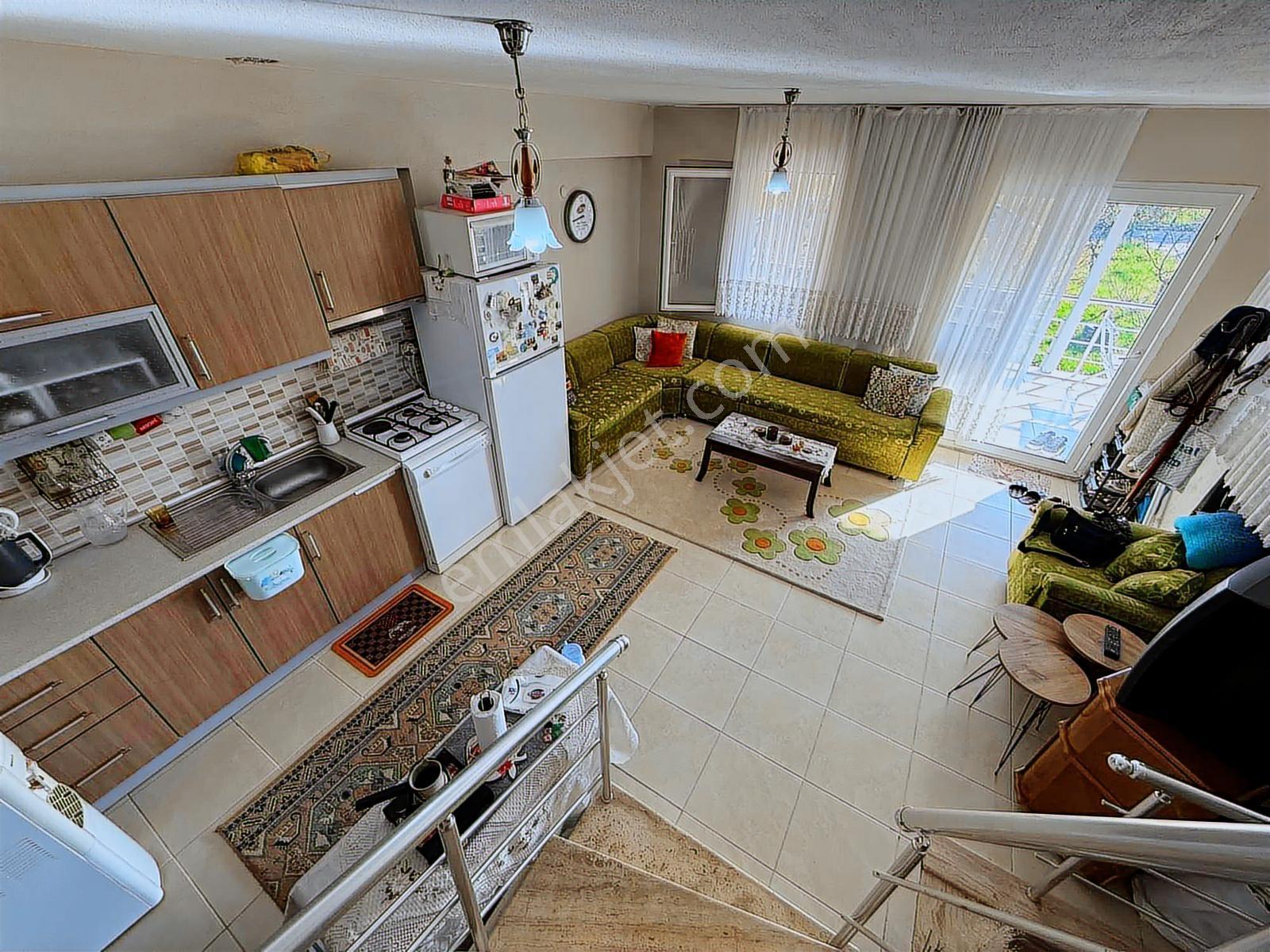 Dikili Salihler'de Satılık Triplex Villa - Görsel 23