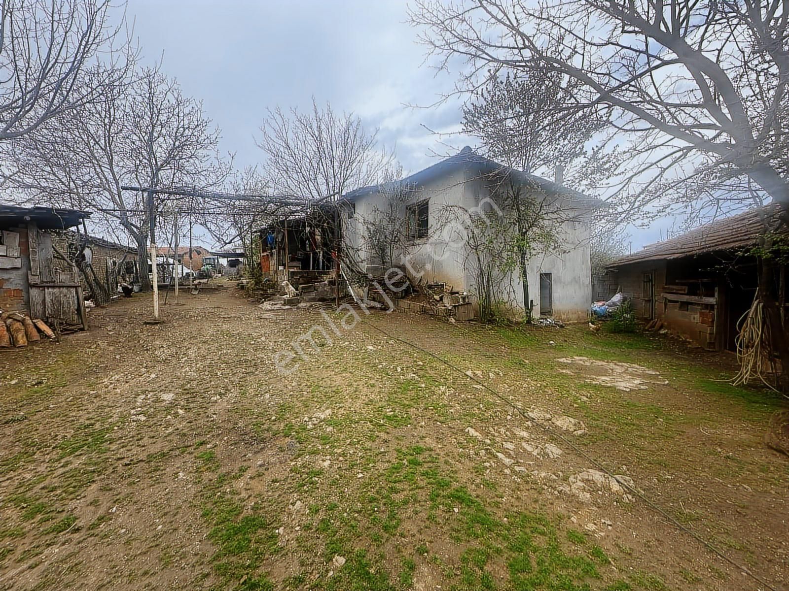 Tamer'den Herkesin Hayali Olan Bahçeli Köy Evi - Görsel 10