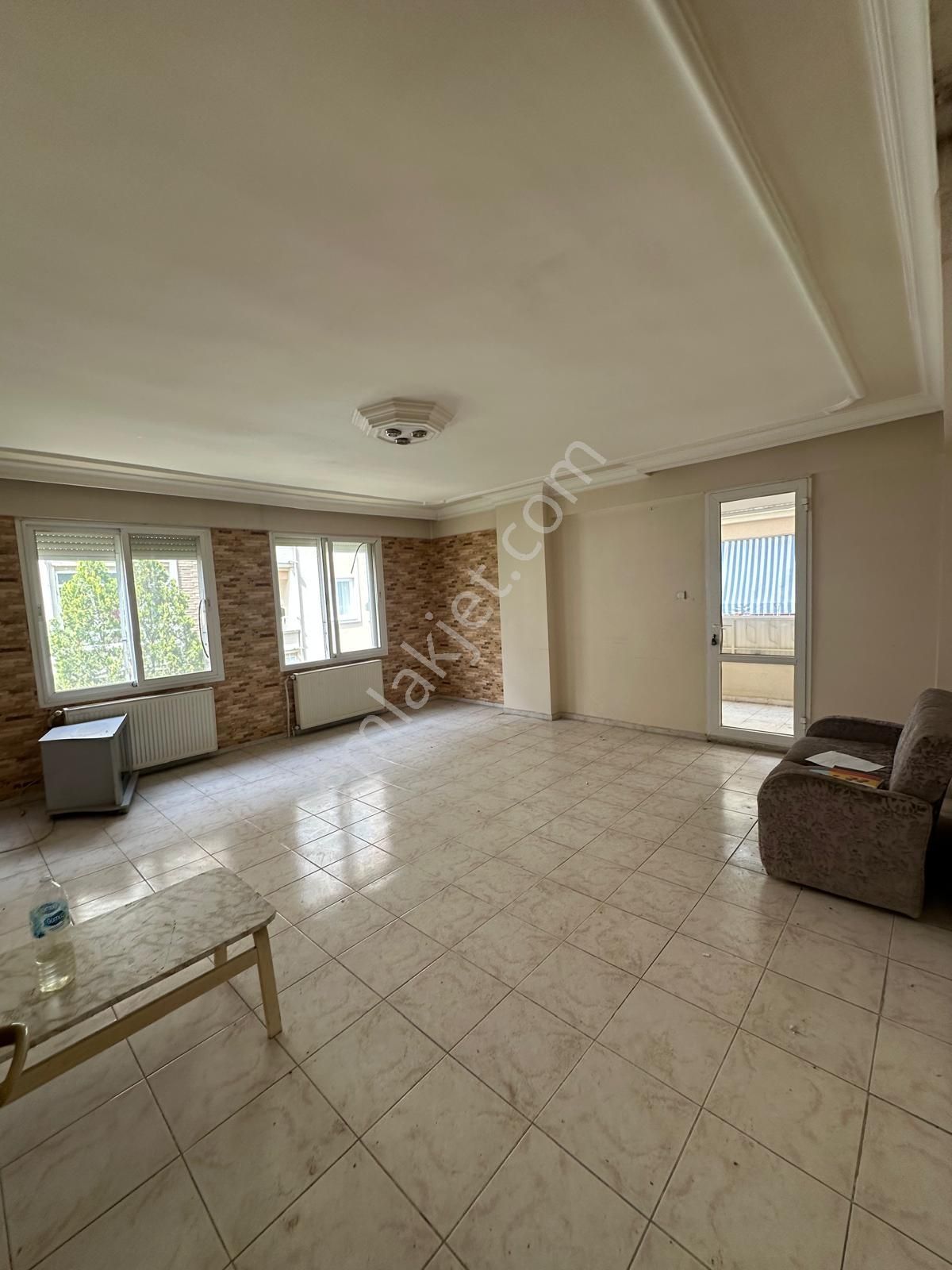 Tamer'den Altınkumda 3+1 Arakat Asansörlü Uygun Fiyatlı Daire - Görsel 3
