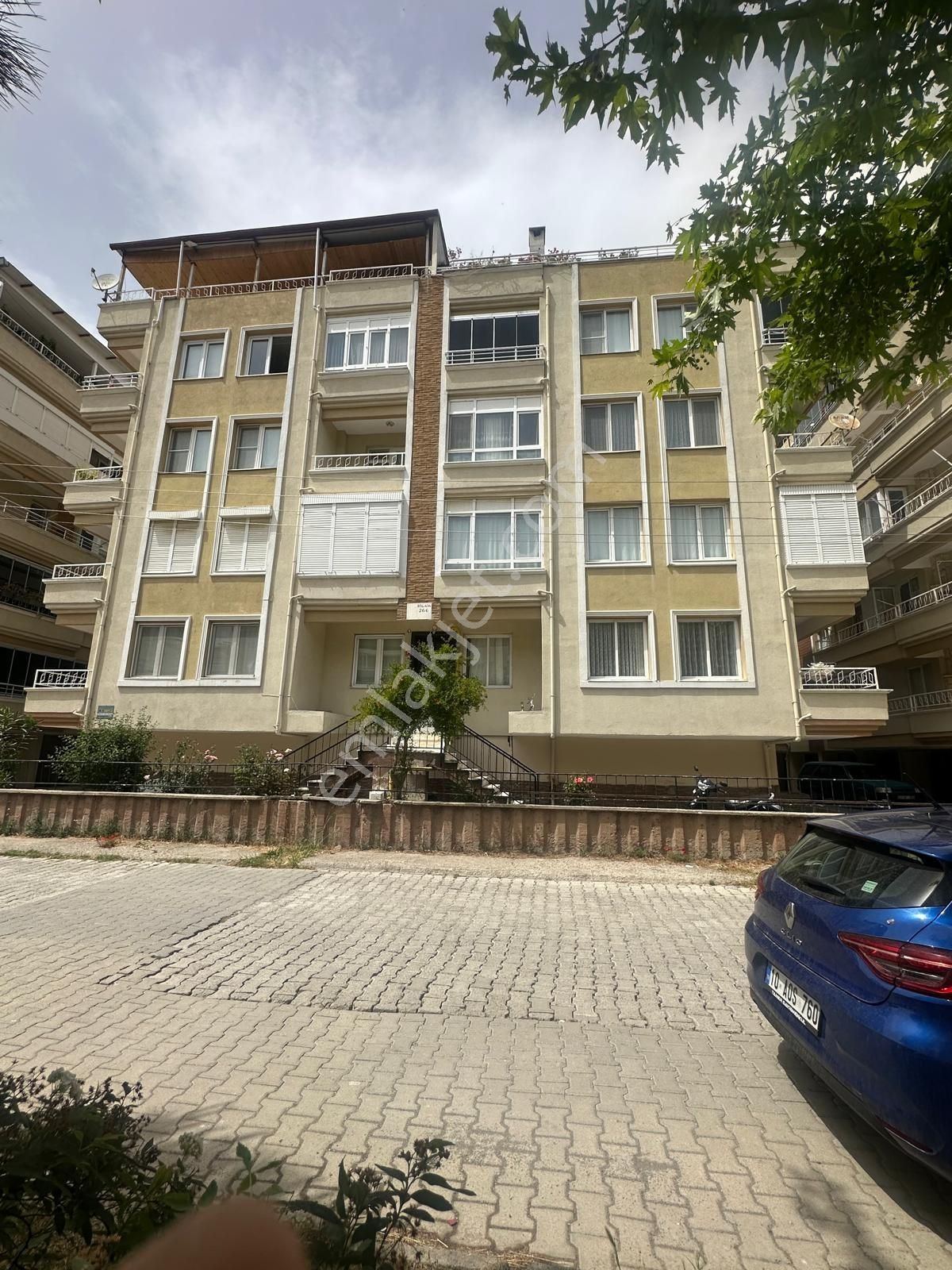 Tamer'den Altınkumda 3+1 Arakat Asansörlü Uygun Fiyatlı Daire