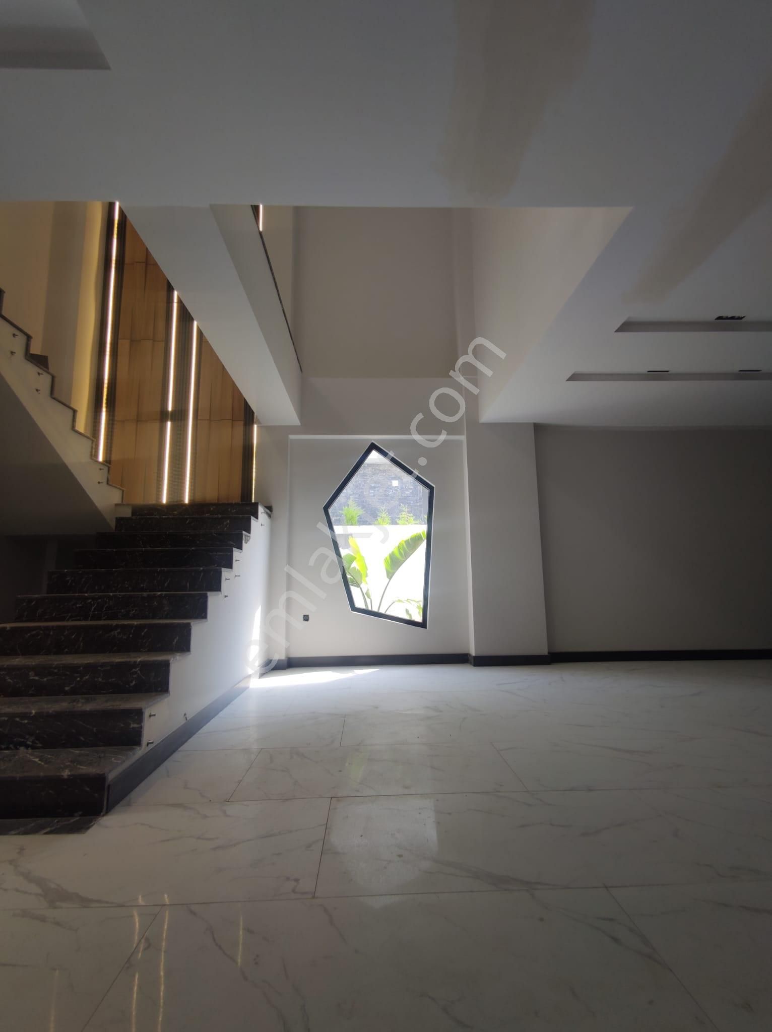 Kusadası Karaova'da 5+1 Hamam Sauna Özel Havuz Müstakil,özel Otopark Lüx Villa - Görsel 28