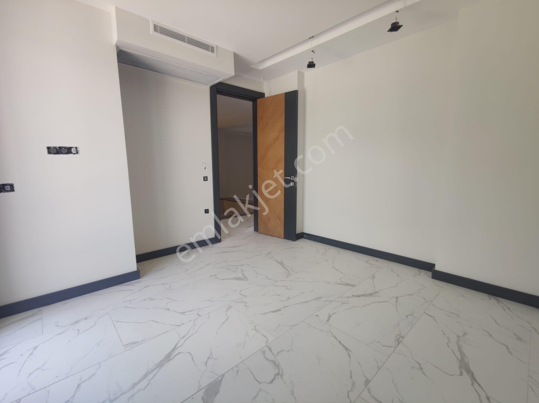 Kusadası Karaova'da 5+1 Hamam Sauna Özel Havuz Müstakil,özel Otopark Lüx Villa - Görsel 20