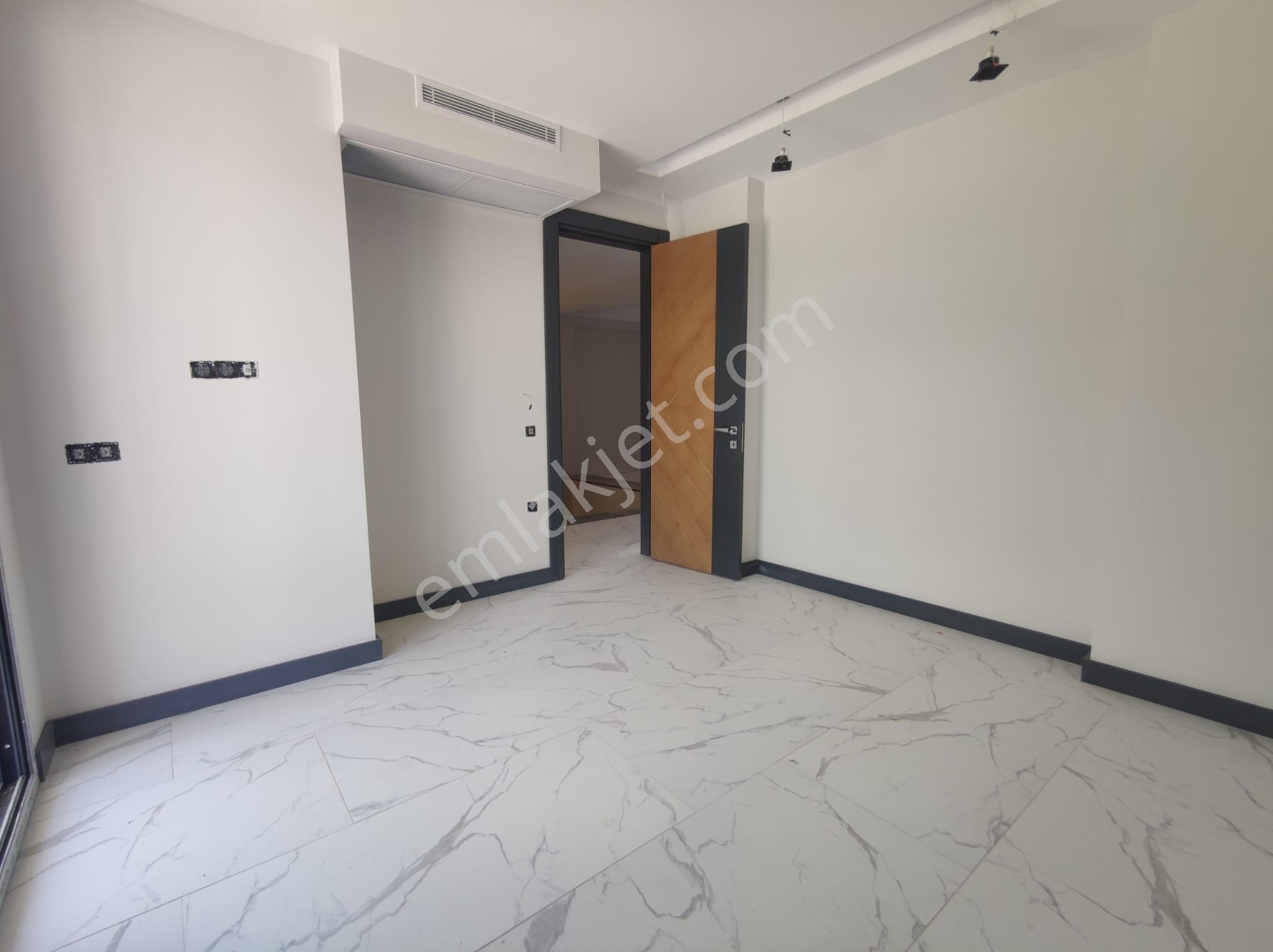 Kusadası Karaova'da 5+1 Hamam Sauna Özel Havuz Müstakil,özel Otopark Lüx Villa - Görsel 15