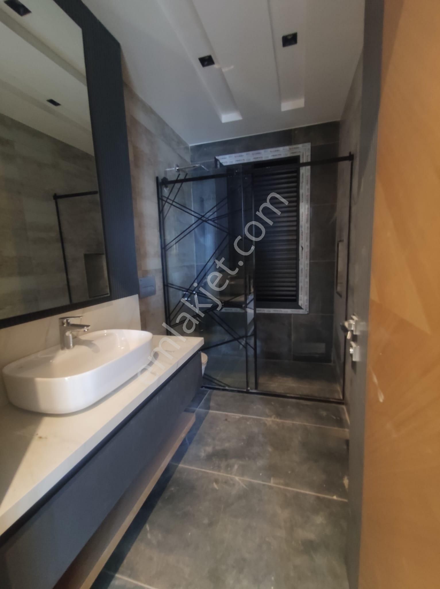 Kusadası Karaova'da 5+1 Hamam Sauna Özel Havuz Müstakil,özel Otopark Lüx Villa - Görsel 21