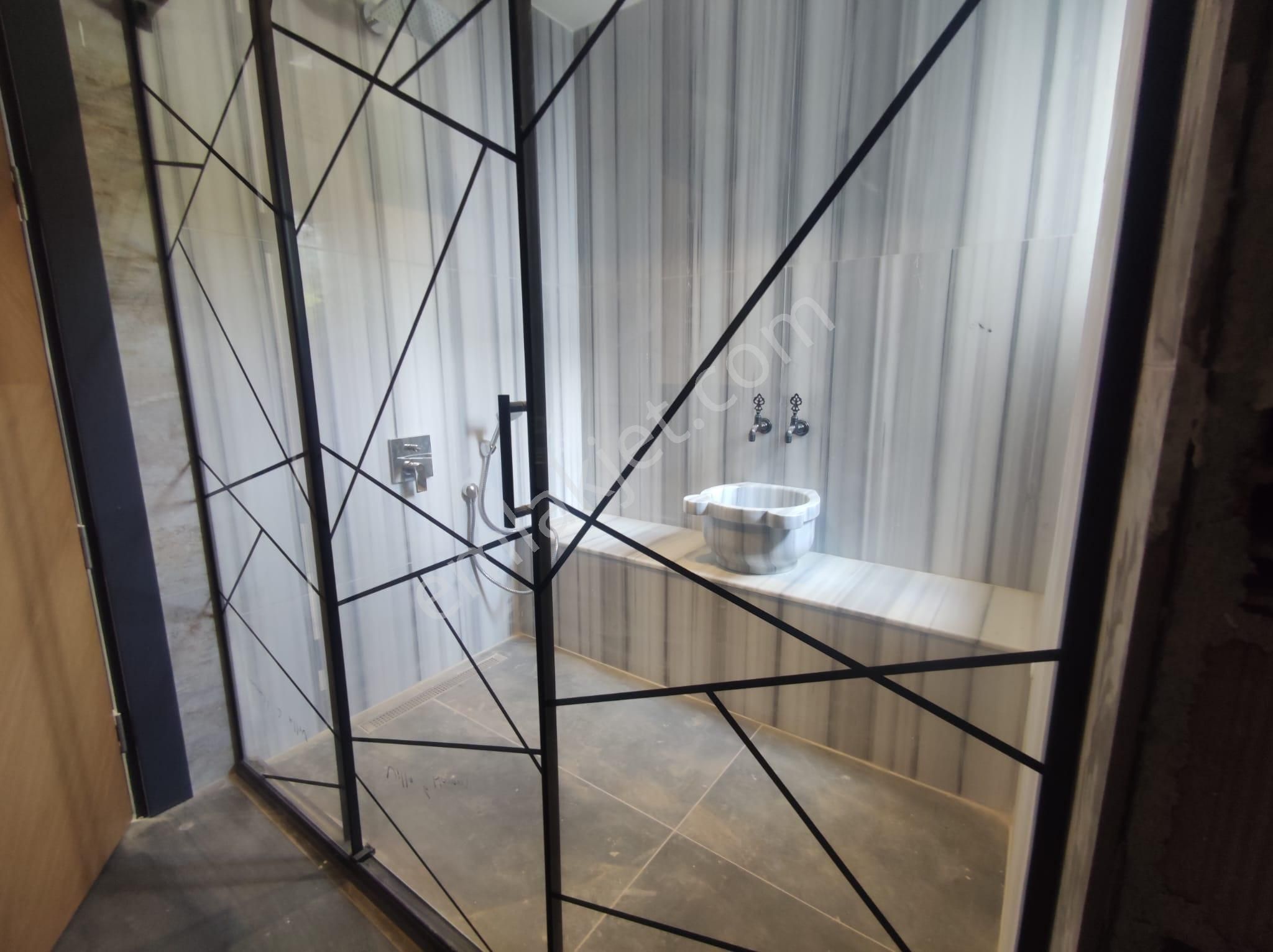 Kusadası Karaova'da 5+1 Hamam Sauna Özel Havuz Müstakil,özel Otopark Lüx Villa - Görsel 9