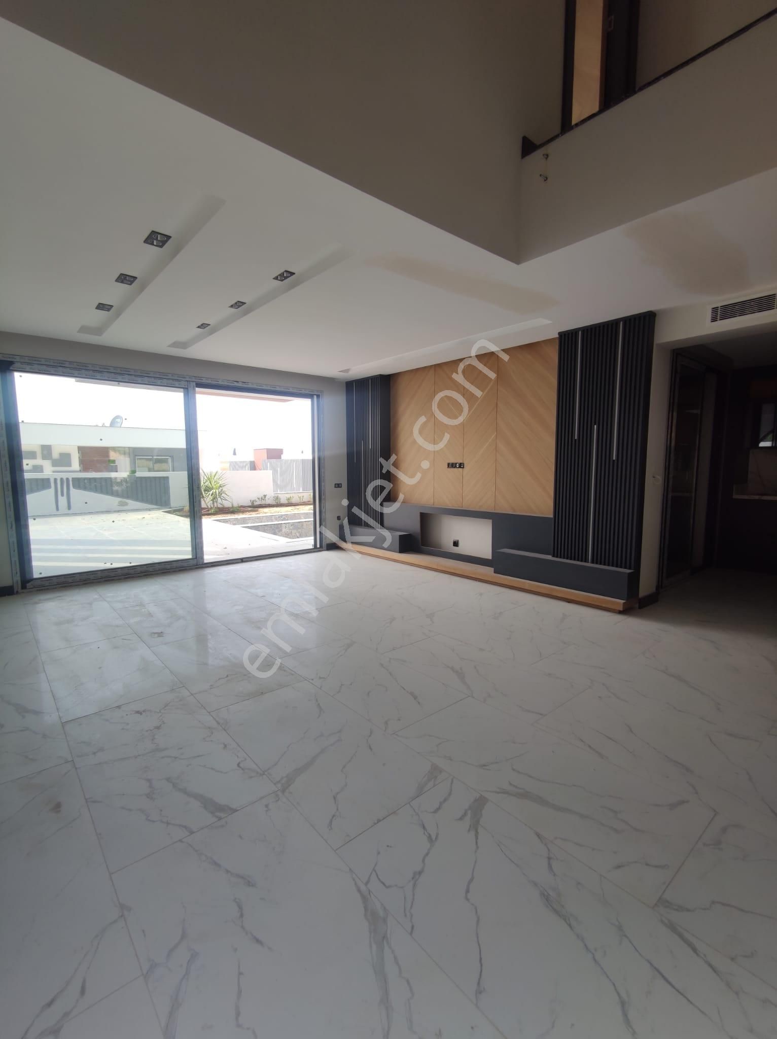 Kusadası Karaova'da 5+1 Hamam Sauna Özel Havuz Müstakil,özel Otopark Lüx Villa - Görsel 27