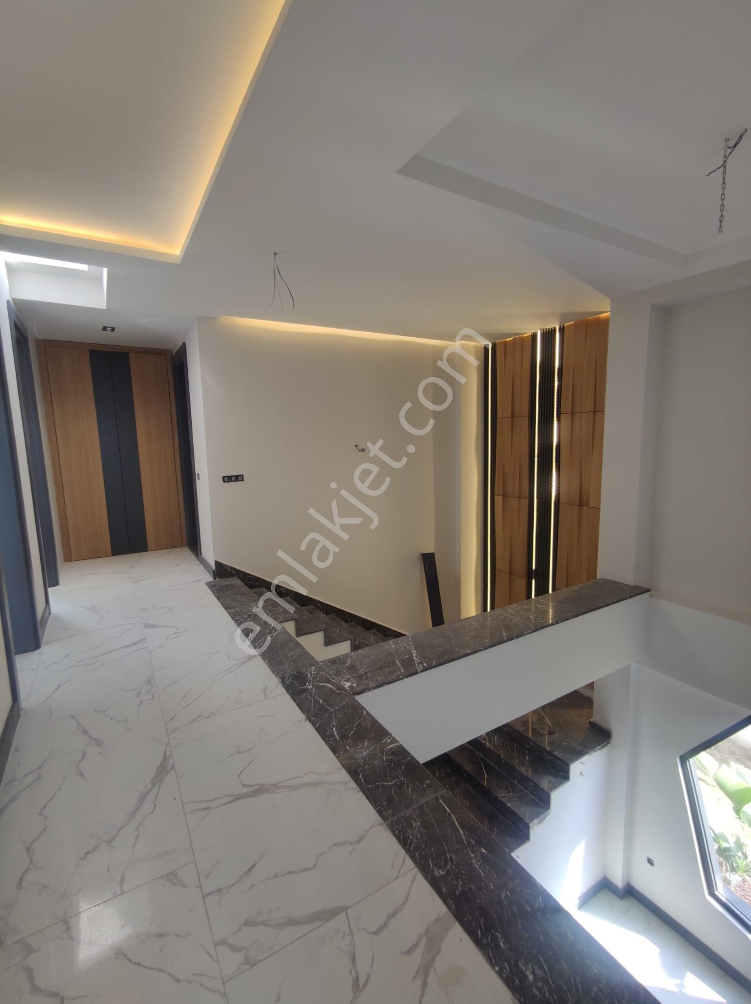 Kusadası Karaova'da 5+1 Hamam Sauna Özel Havuz Müstakil,özel Otopark Lüx Villa - Görsel 23