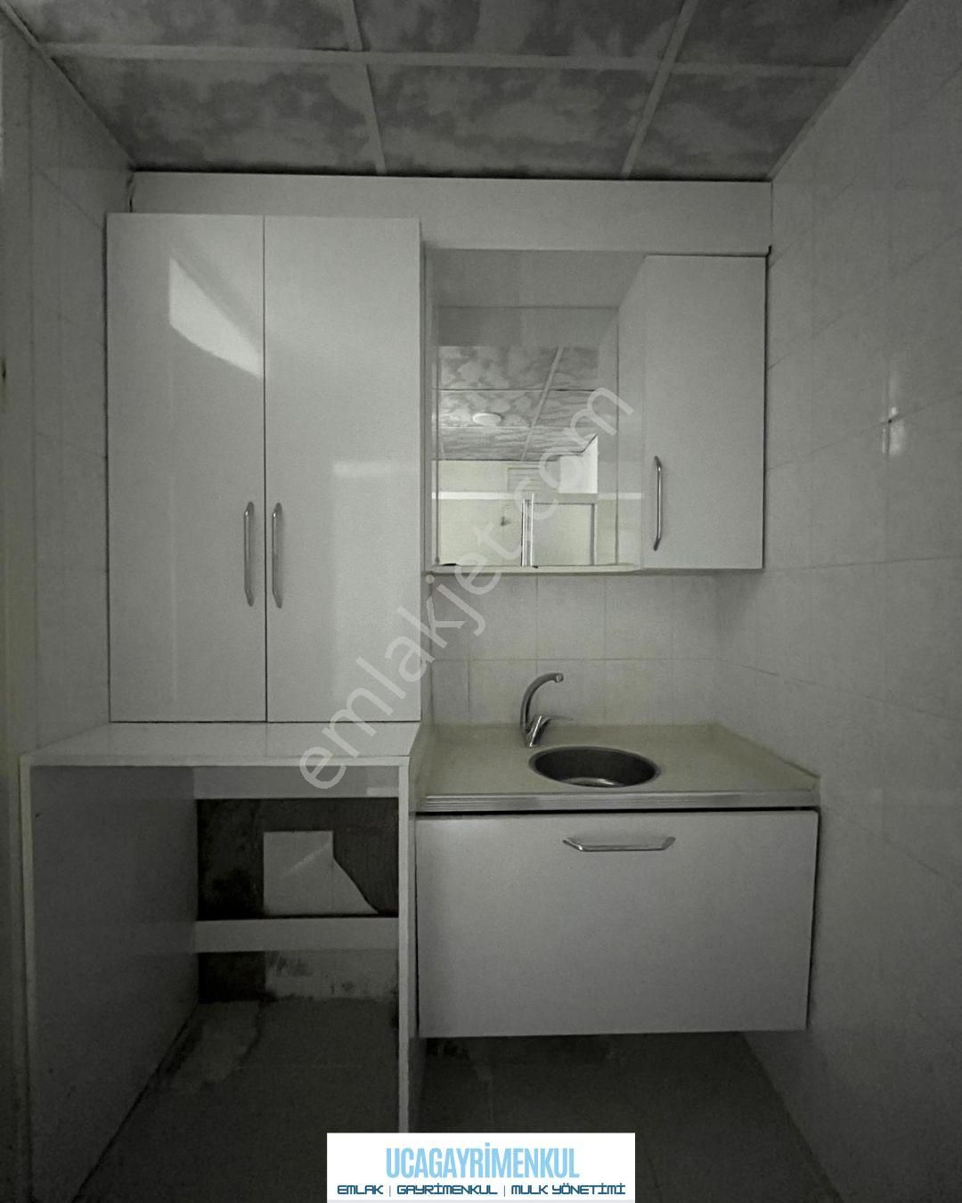 Uca'dan Yarenler Mahallesin De Kiralık Masrafsız 3+1 Daire.! - Görsel 7