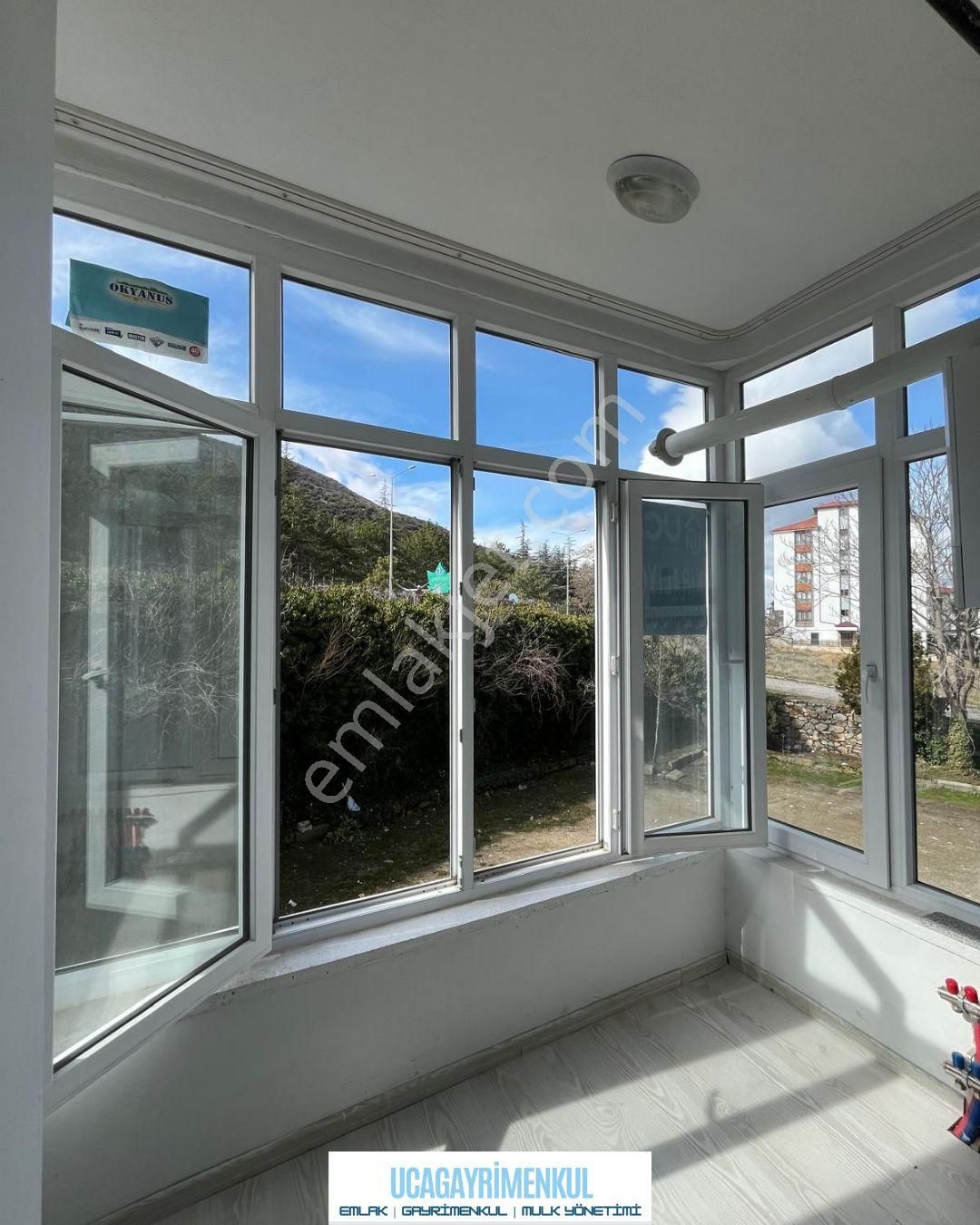 Uca'dan Yarenler Mahallesin De Kiralık Masrafsız 3+1 Daire.! - Görsel 9