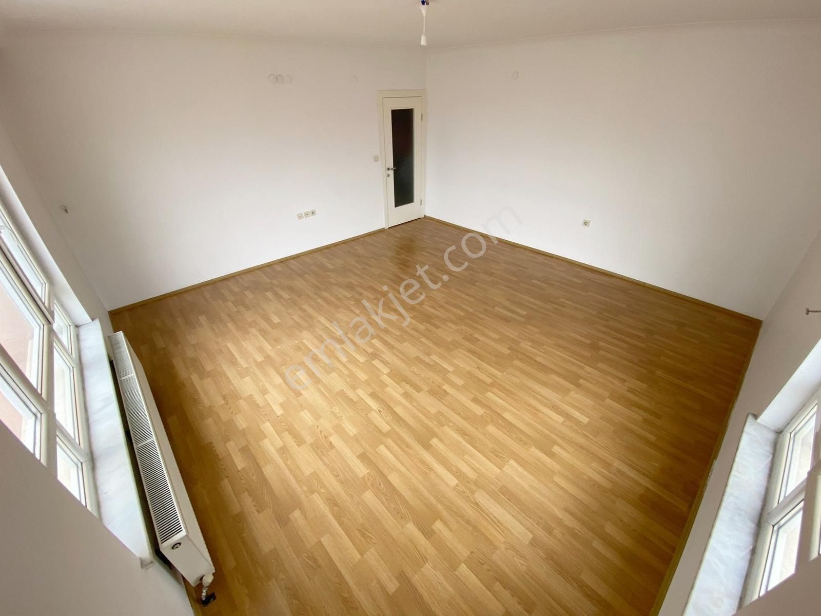 Erol Kaya Caddesi Üstü Sitede 3+1 - Görsel 14