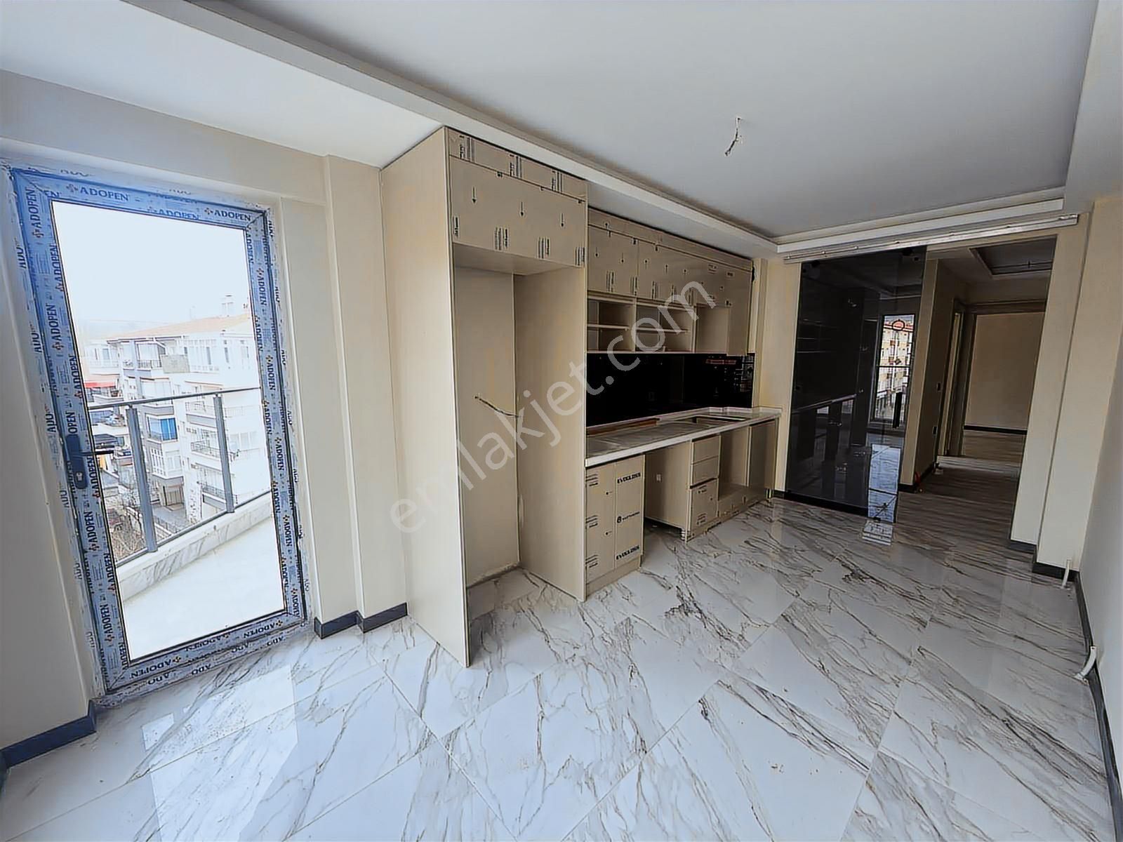 Keçiörende 3+1 Orta Katta Sıfır Cadde Üstü Erkusların Binada - Görsel 25