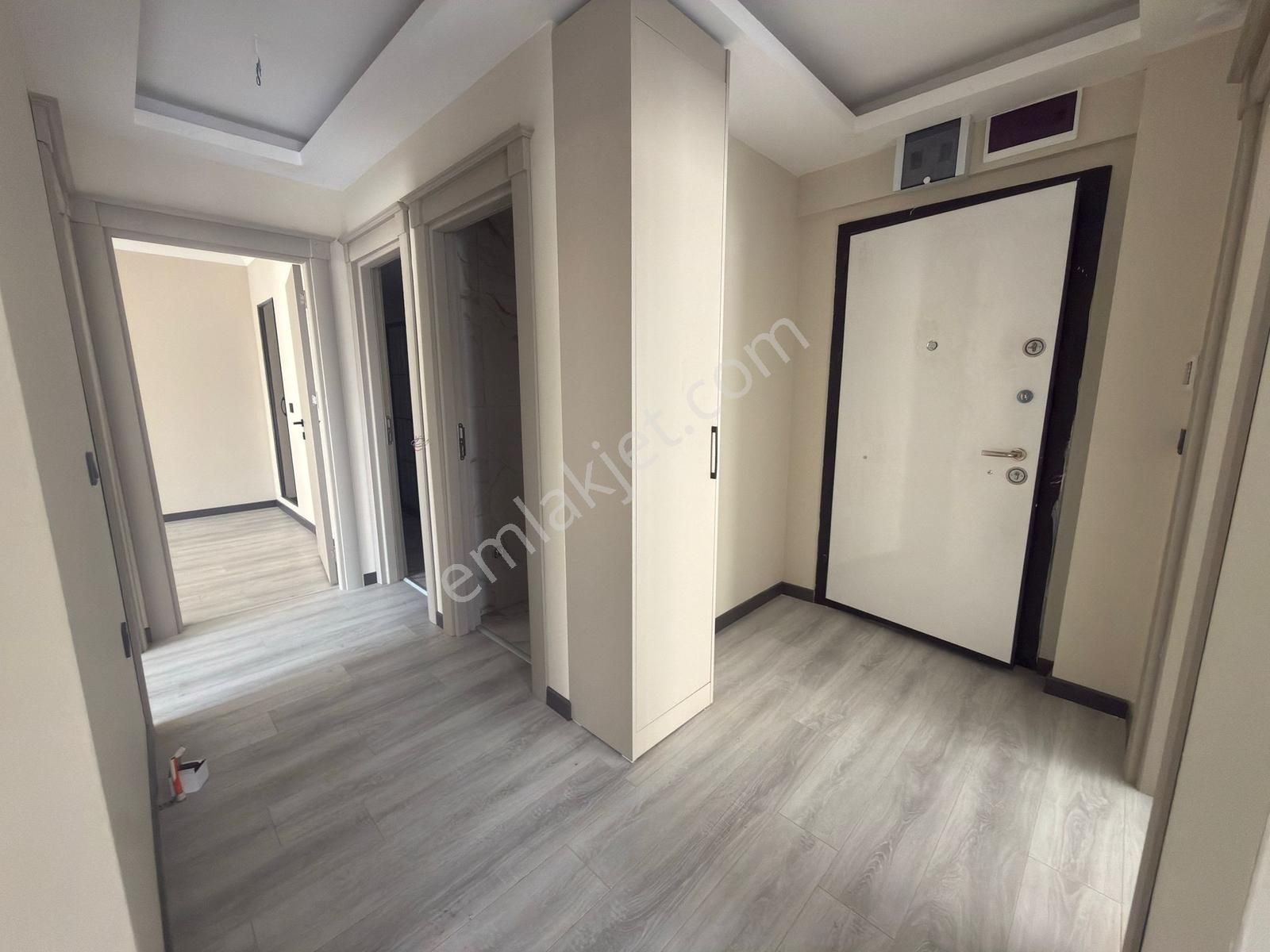 Keçiörende 3+1 Orta Katta Sıfır Cadde Üstü Erkusların Binada - Görsel 5