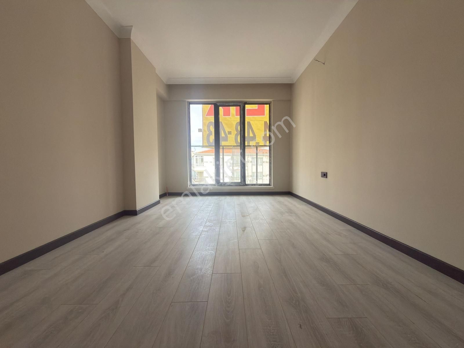 Keçiörende 3+1 Orta Katta Sıfır Cadde Üstü Erkusların Binada - Görsel 8