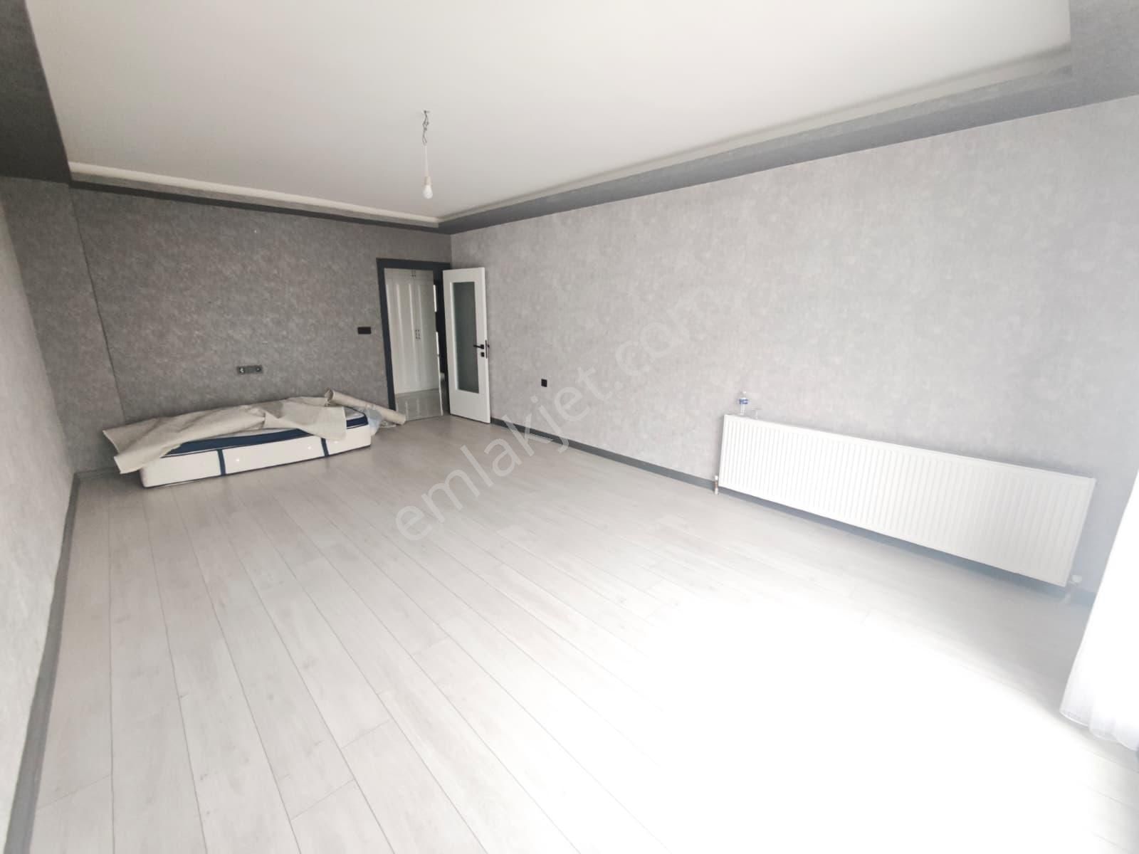 Lider Emlak'tan 3+1 **cadde Üzeri** Satılık Daire - Görsel 6