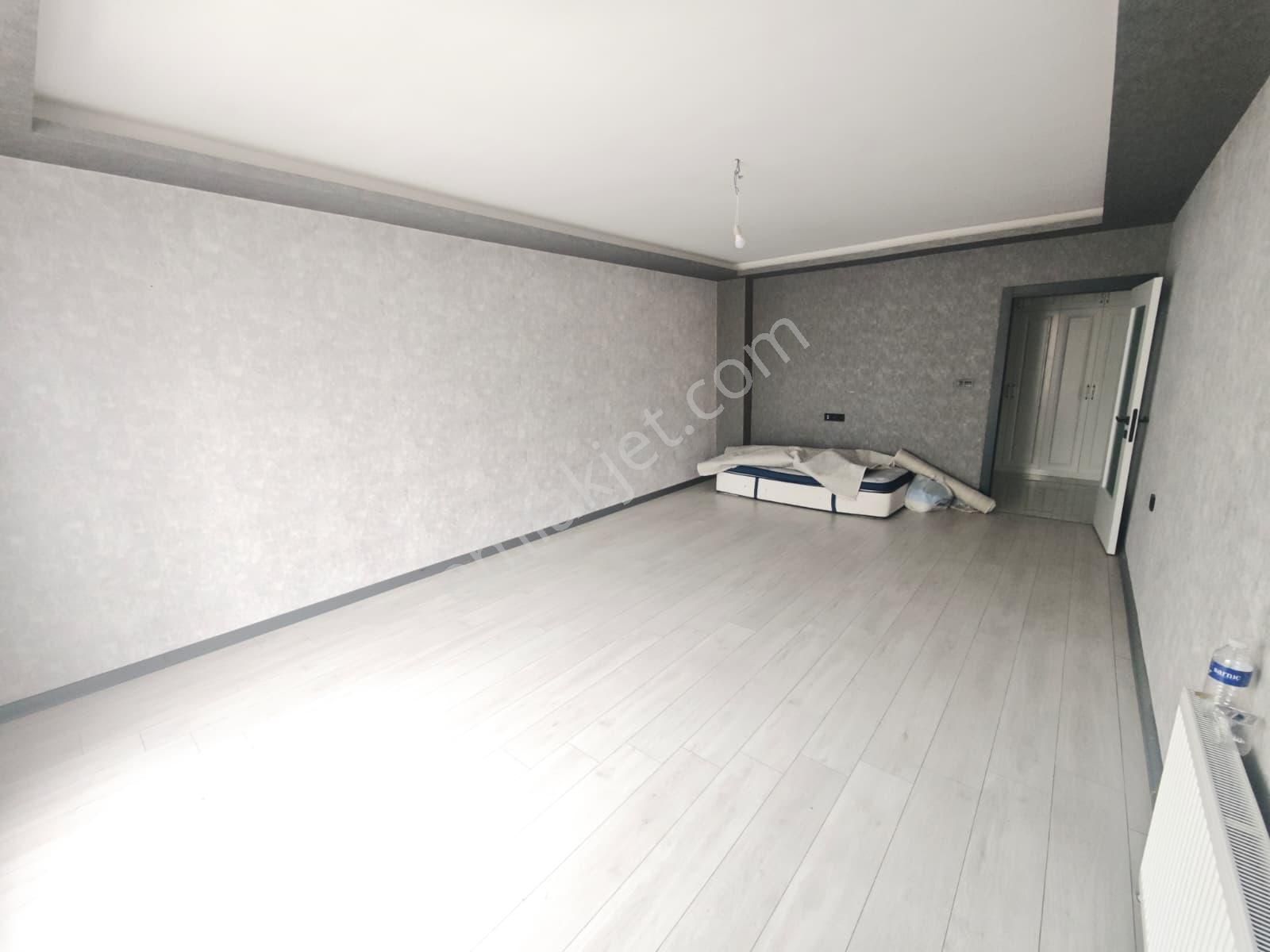 Lider Emlak'tan 3+1 **cadde Üzeri** Satılık Daire - Görsel 7