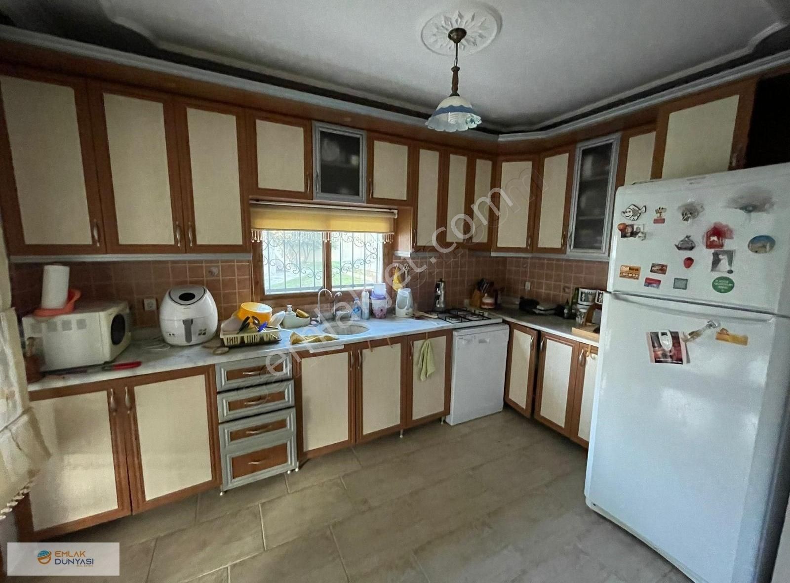 Soğucakta Havuzlu Sitede 3+1 Geniş Müstakil Bahçeli Villa - Görsel 21