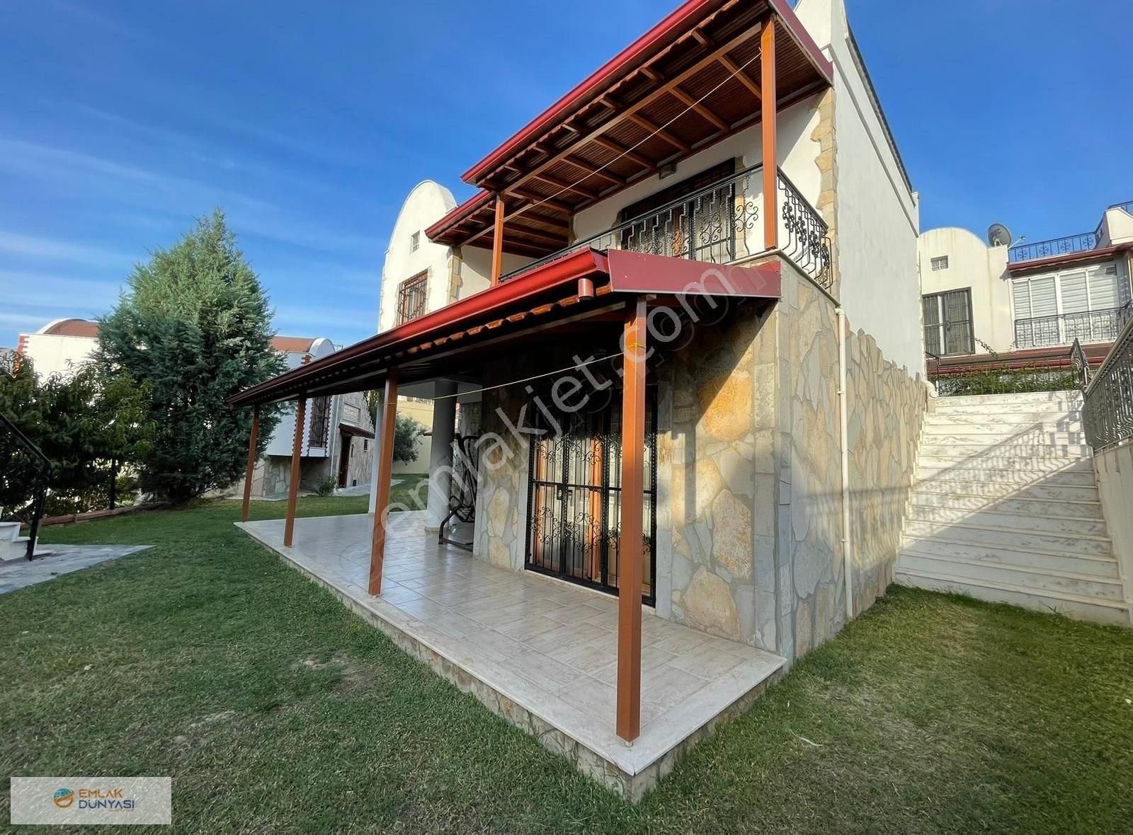 Soğucakta Havuzlu Sitede 3+1 Geniş Müstakil Bahçeli Villa - Görsel 34