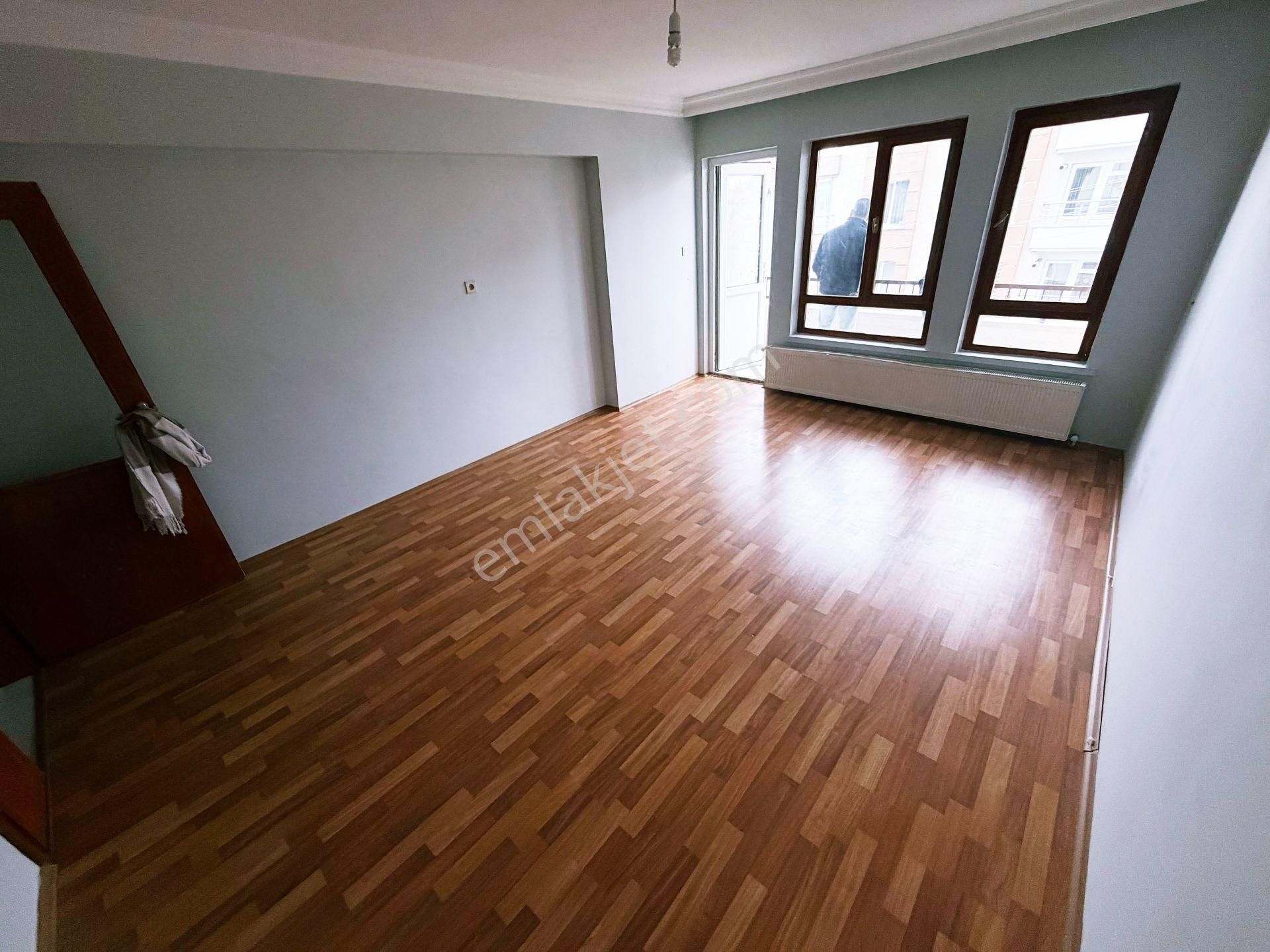Cihandan Şehit Kubilayda Özlem Cadde Paraleli Kiralık 3+1 Daire - Görsel 9
