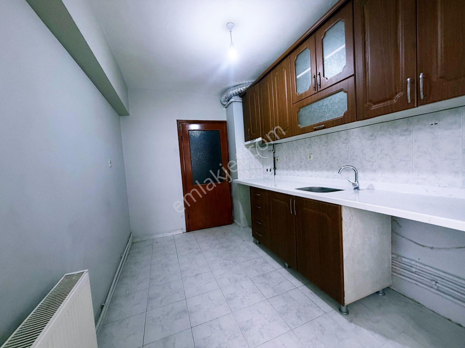 Cihandan Şehit Kubilayda Özlem Cadde Paraleli Kiralık 3+1 Daire - Görsel 6