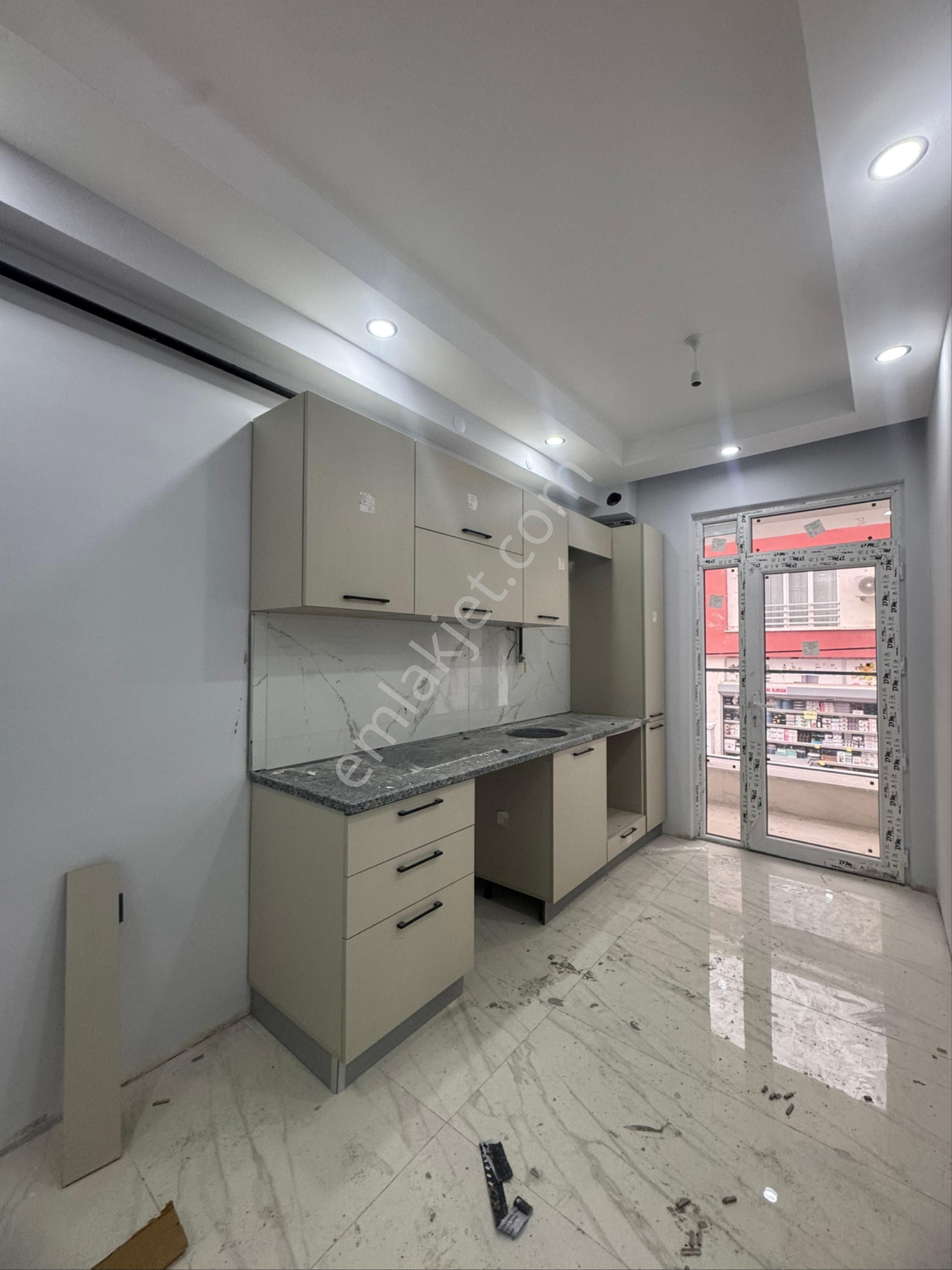 Conker İnşaat Emlak’tan Çamlıca Mahallesi 1+1 Satılık Apart