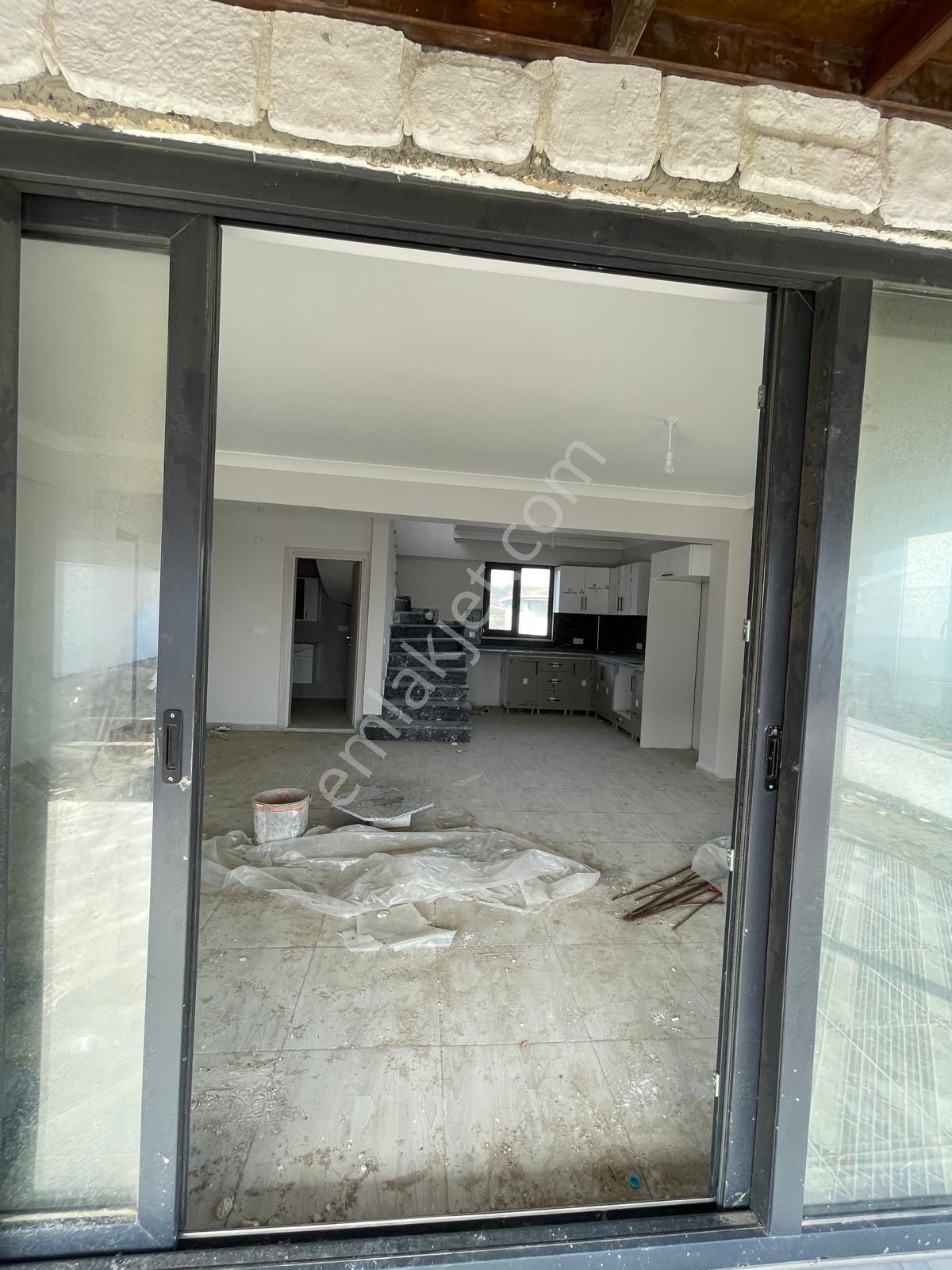 Avşa Adasında Satılık Müstakil Havuzlu Villa - Görsel 7